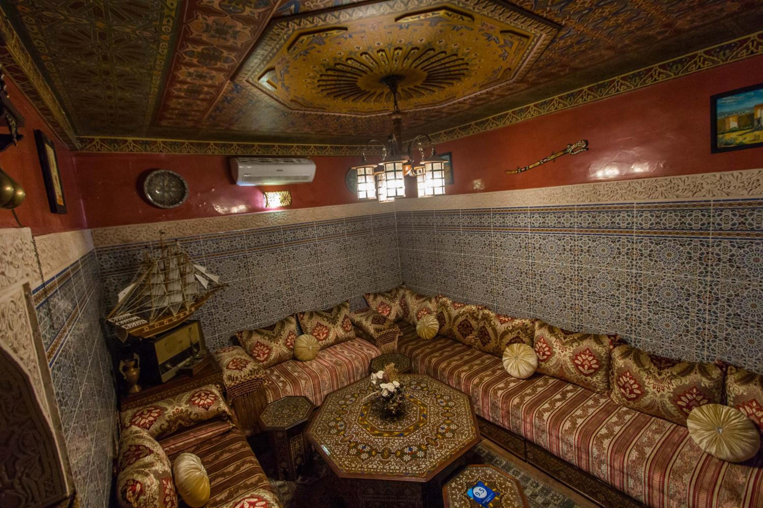 lounge