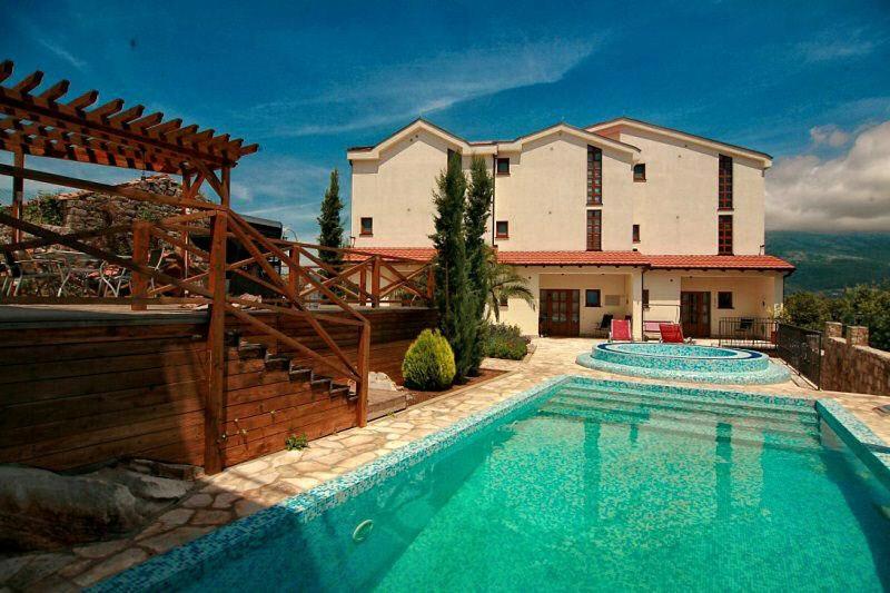 Villa California