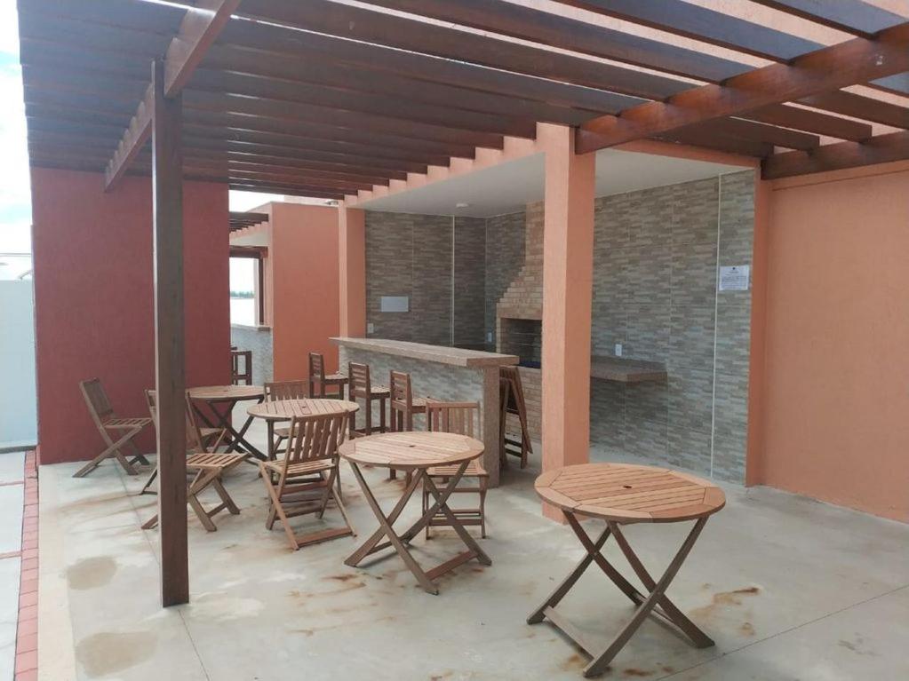 Flat com praia privativa e lazer total em Arraial