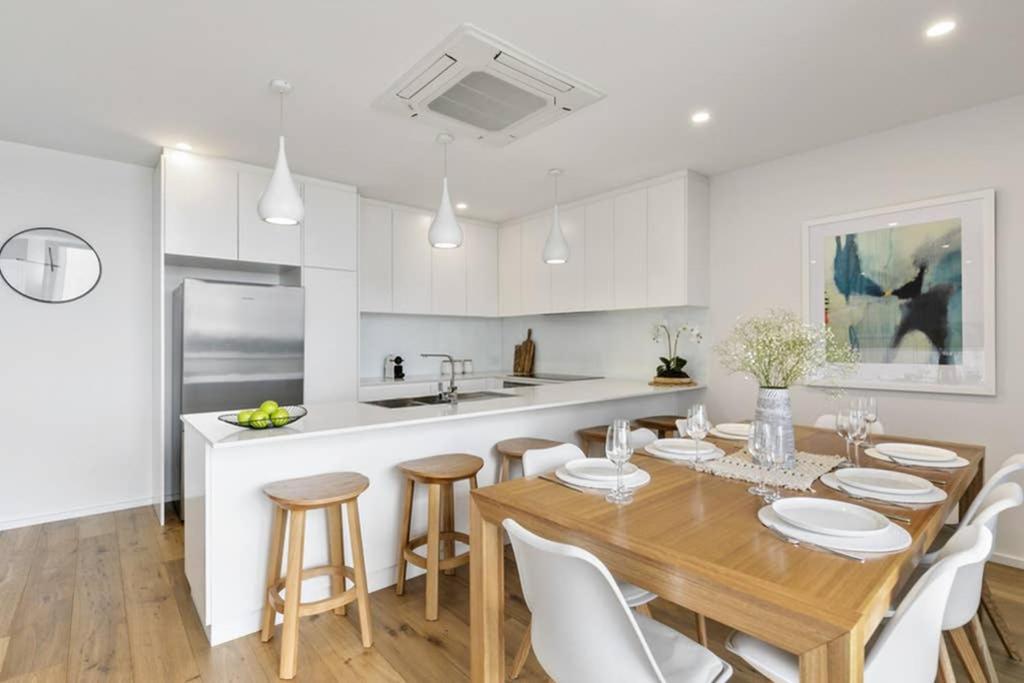 Stunning Main Beach Location- Anglesea view 4