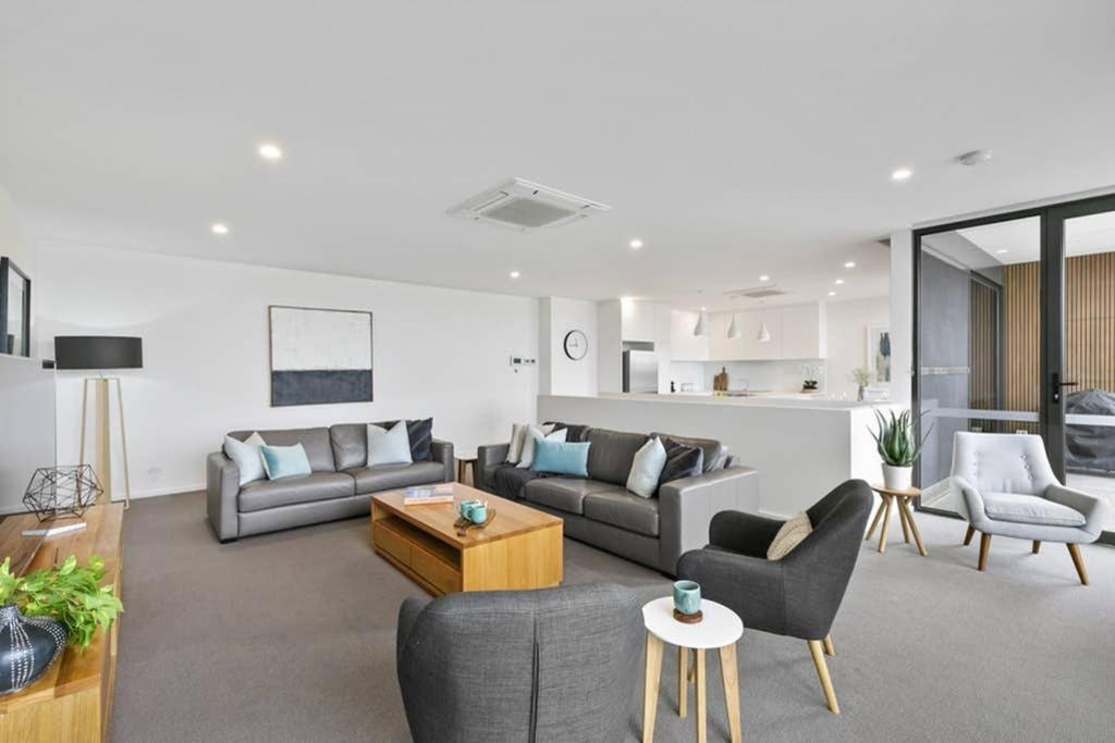 Stunning Main Beach Location- Anglesea view 5