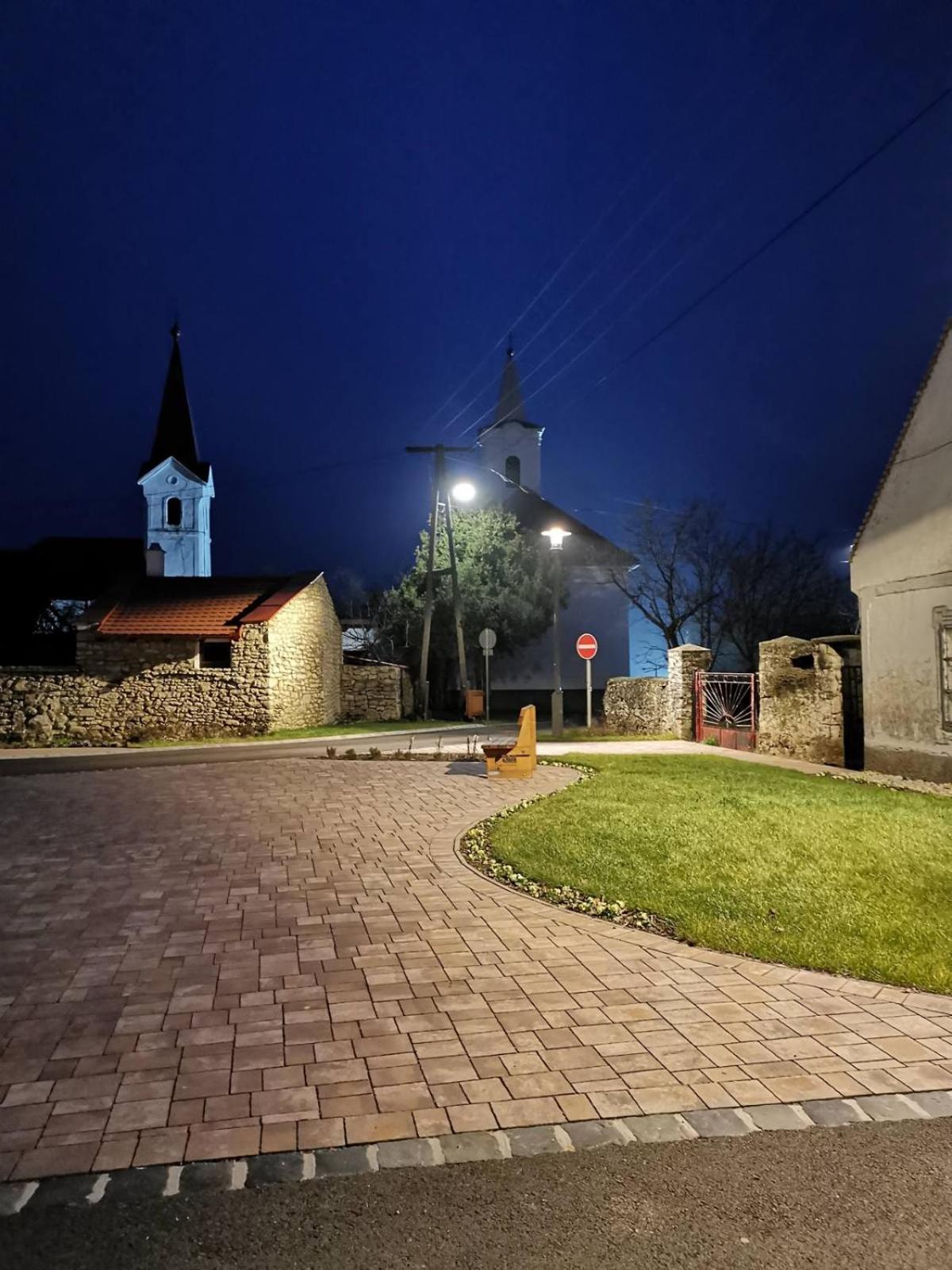 Photo 19