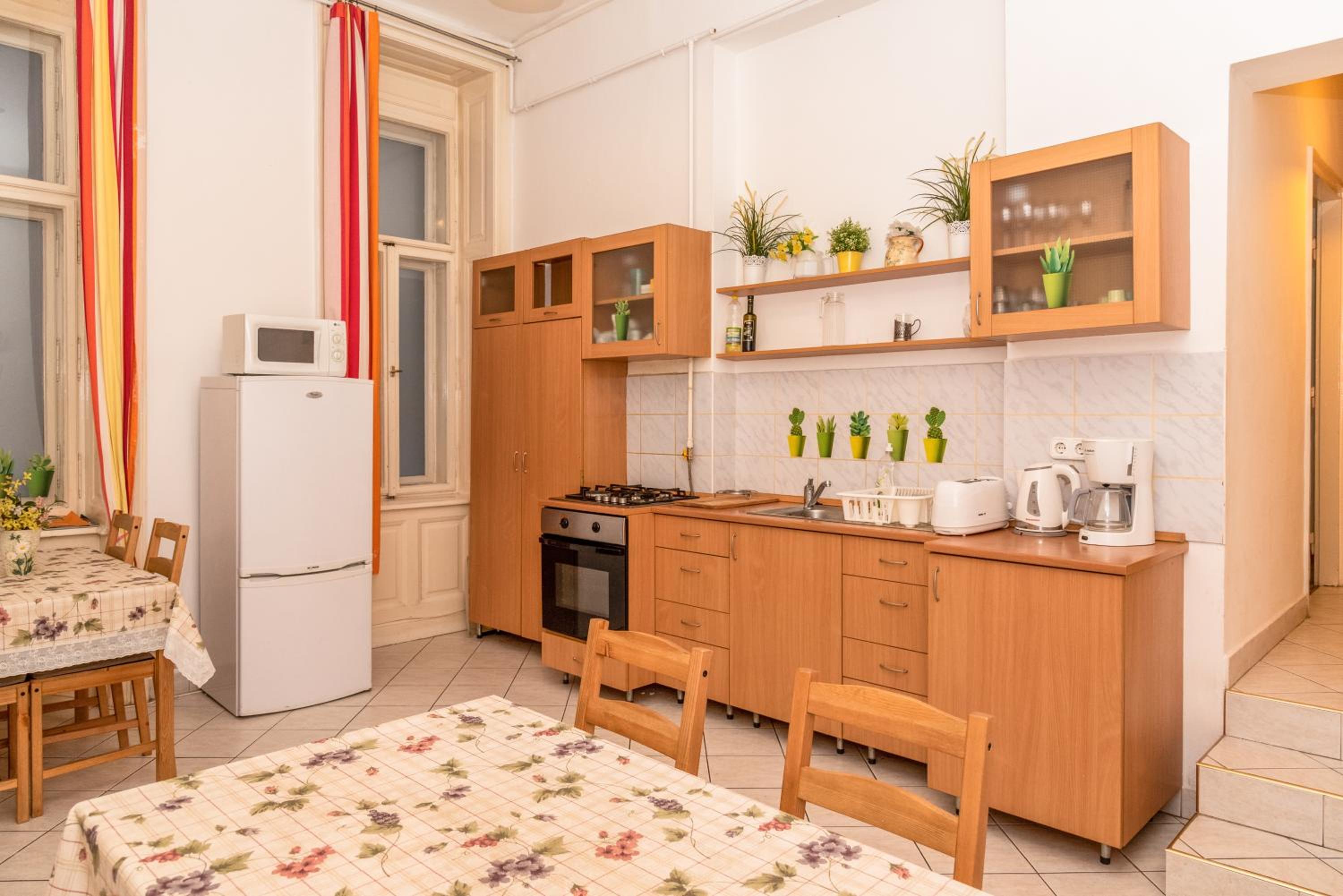 Danubius Grand Astoria Budapest view 5