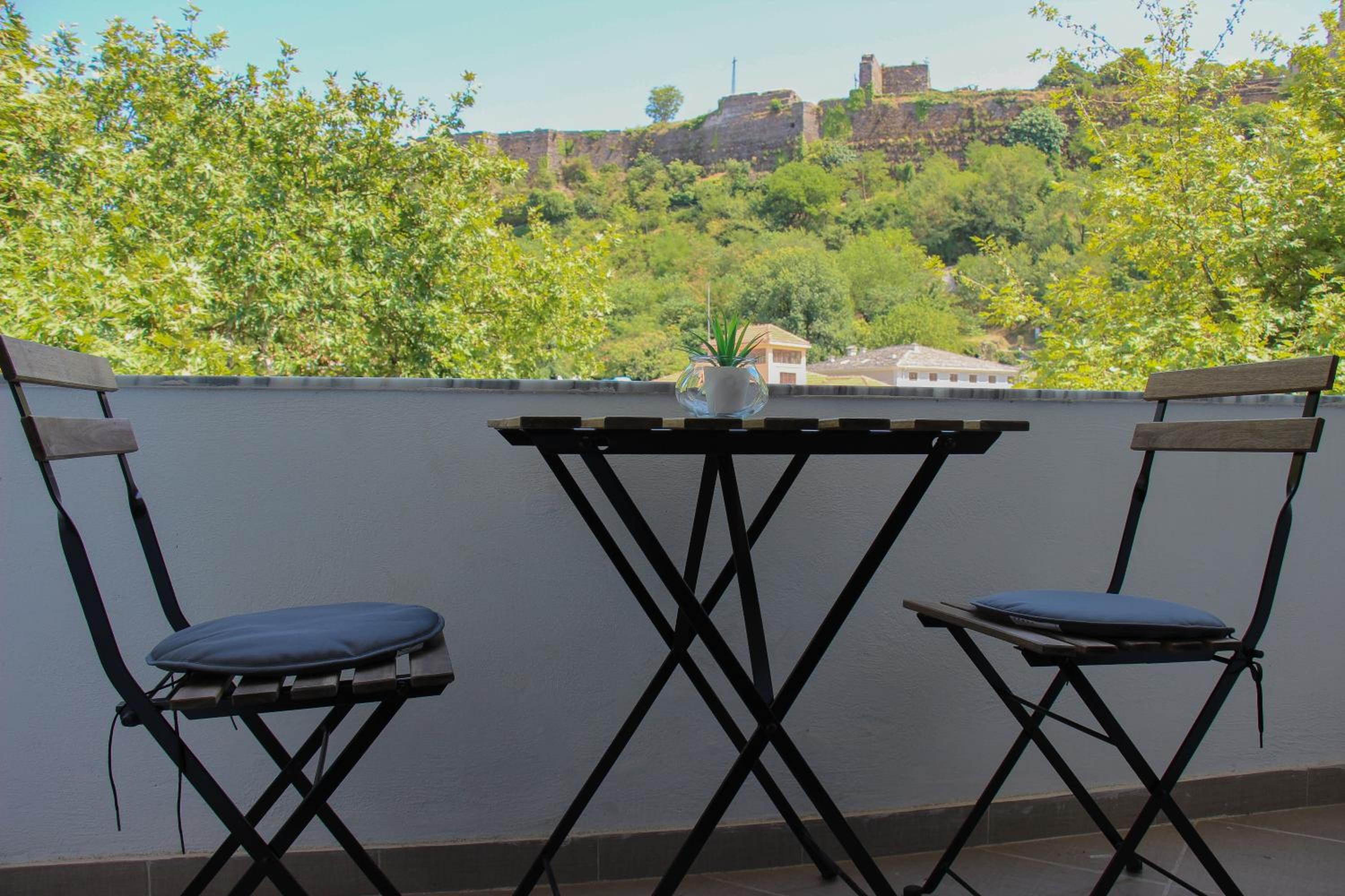 Ballo Apartments
