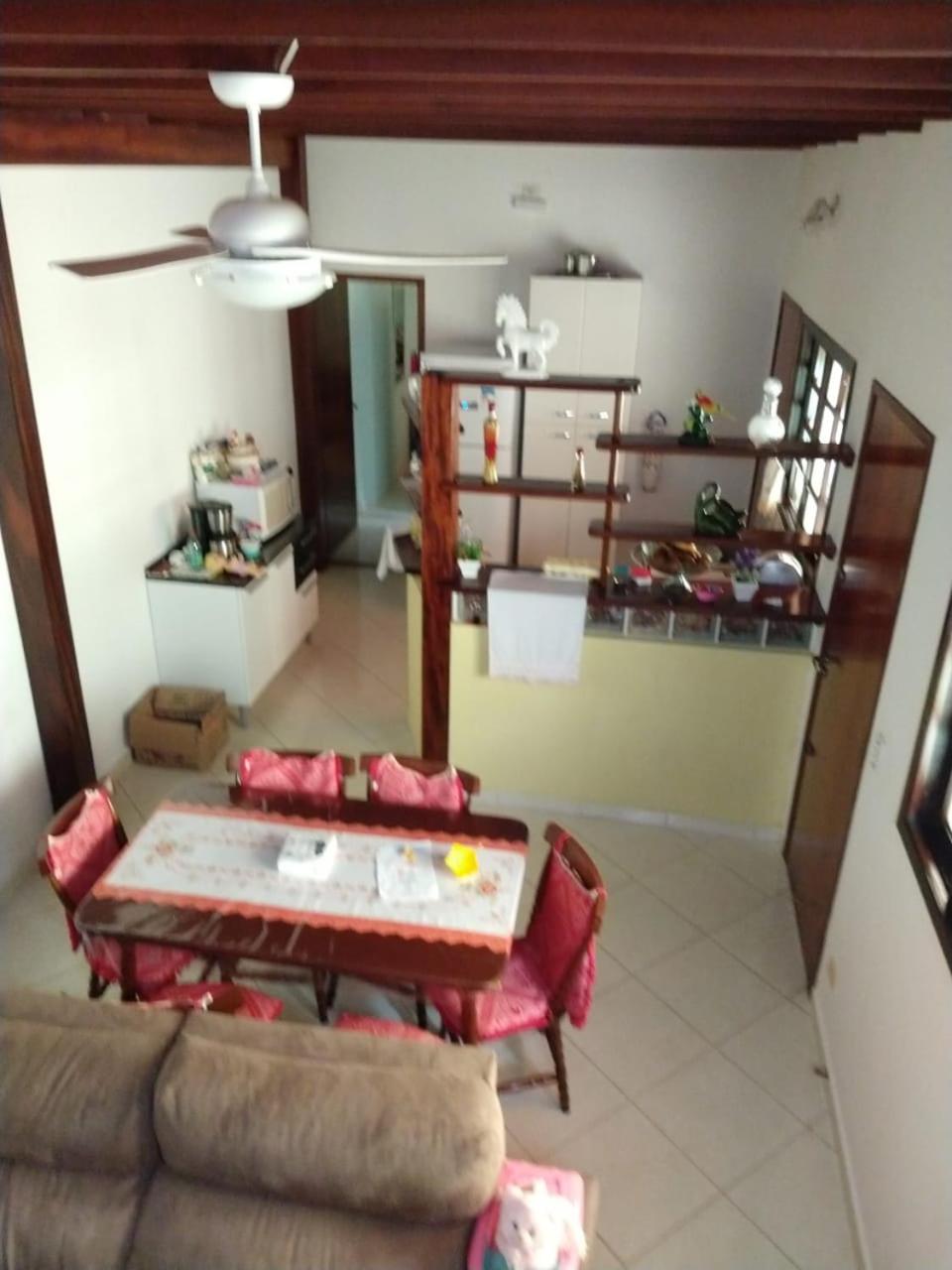 Casa Gomes com 3 suítes e ar-condicionado até 12 pessoas em Ubatuba Itaguá