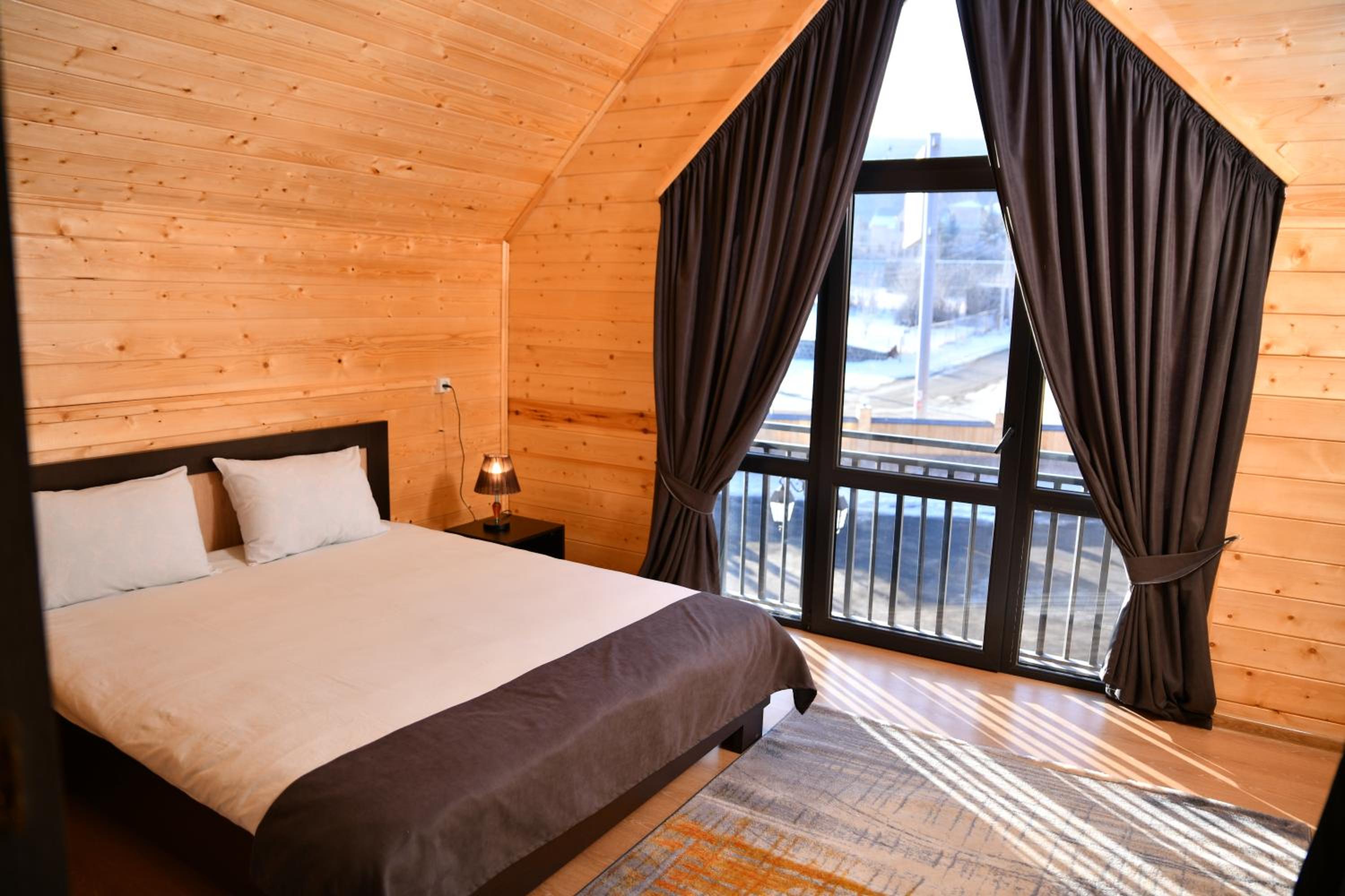 Everest Rest House