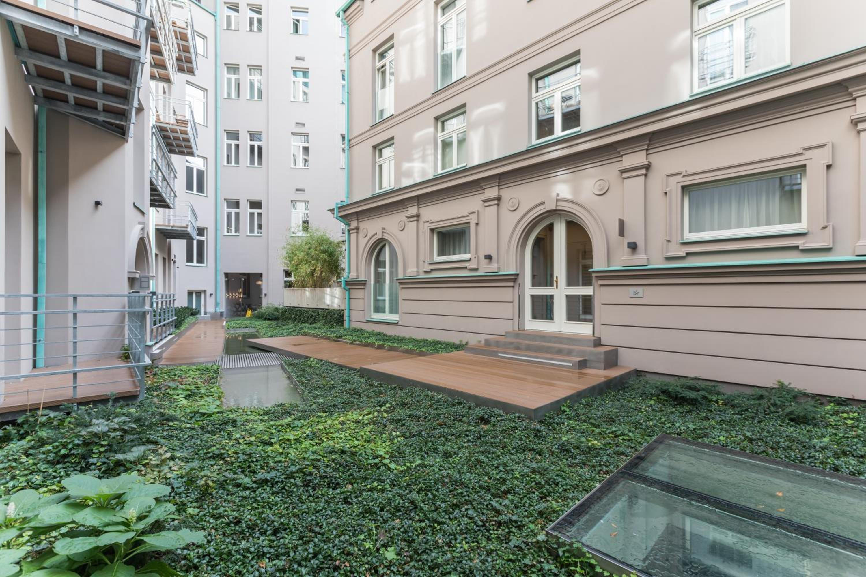 Royal Residence Apartments in the Heart of Prague