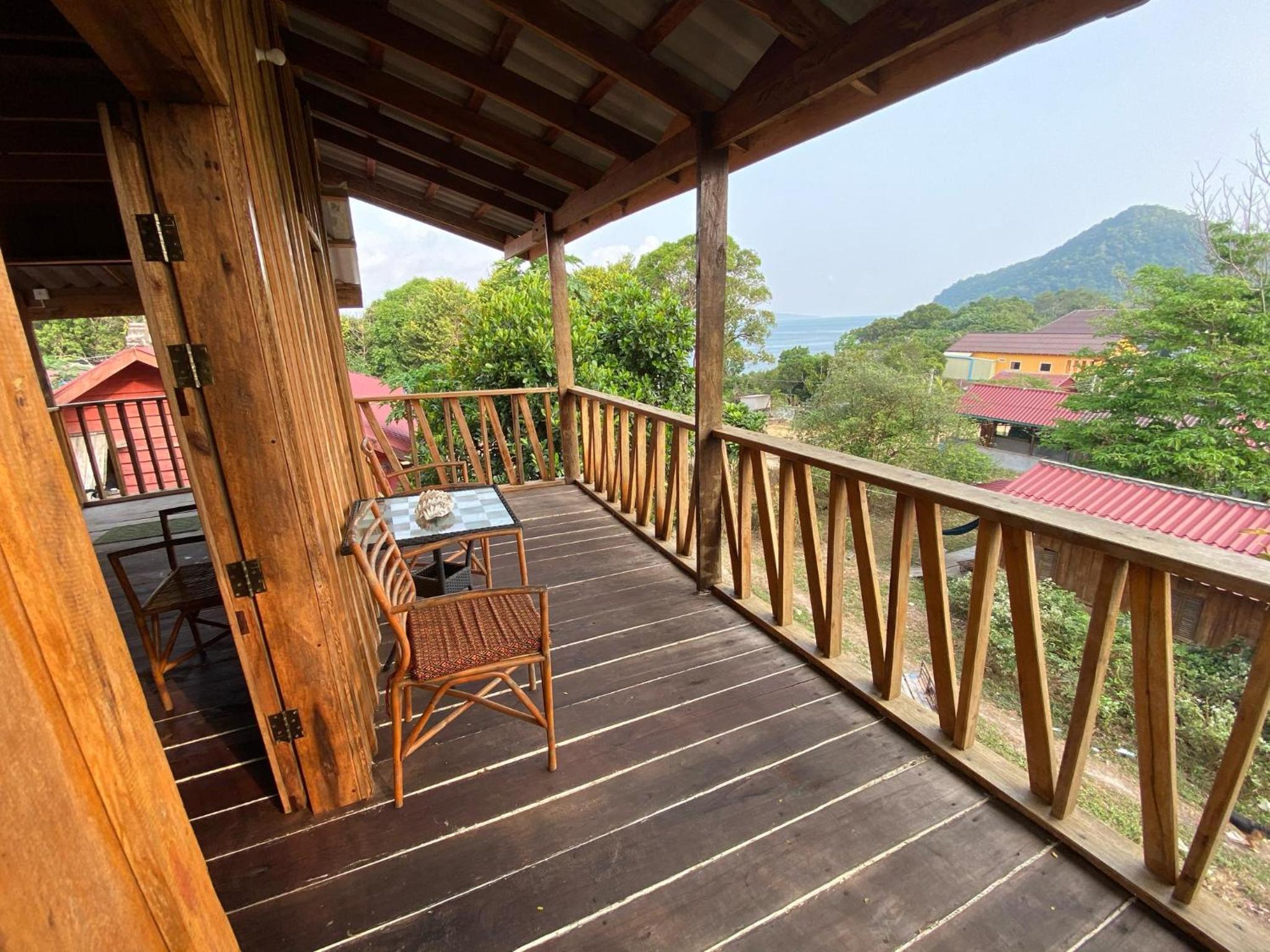 Dragonfly Guesthouse M'Pai Bay