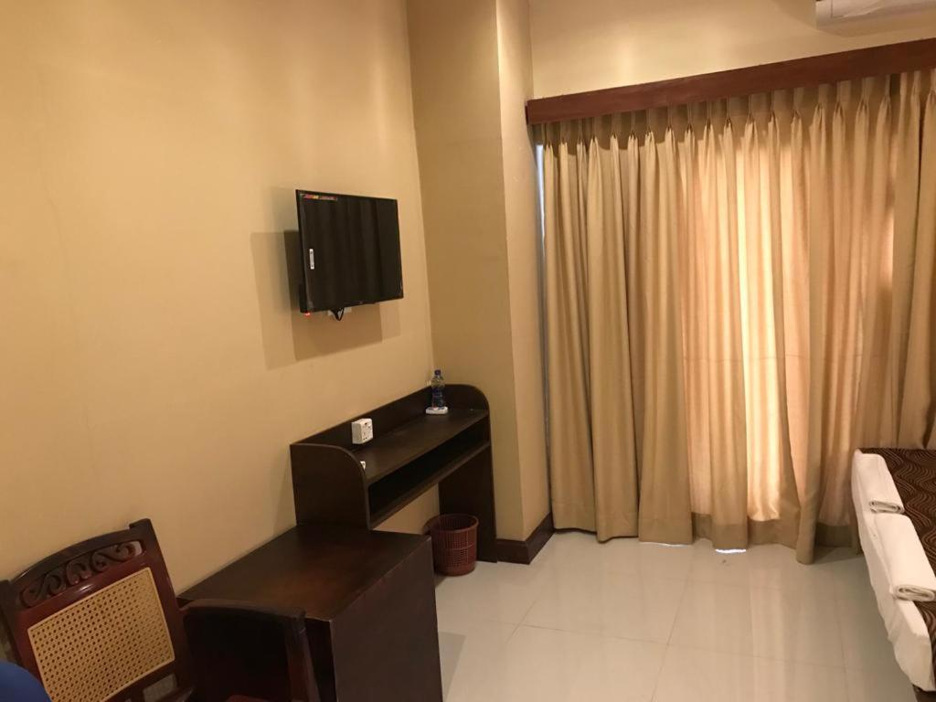 MercuryFM 101- Mercury Inn - Jaffna