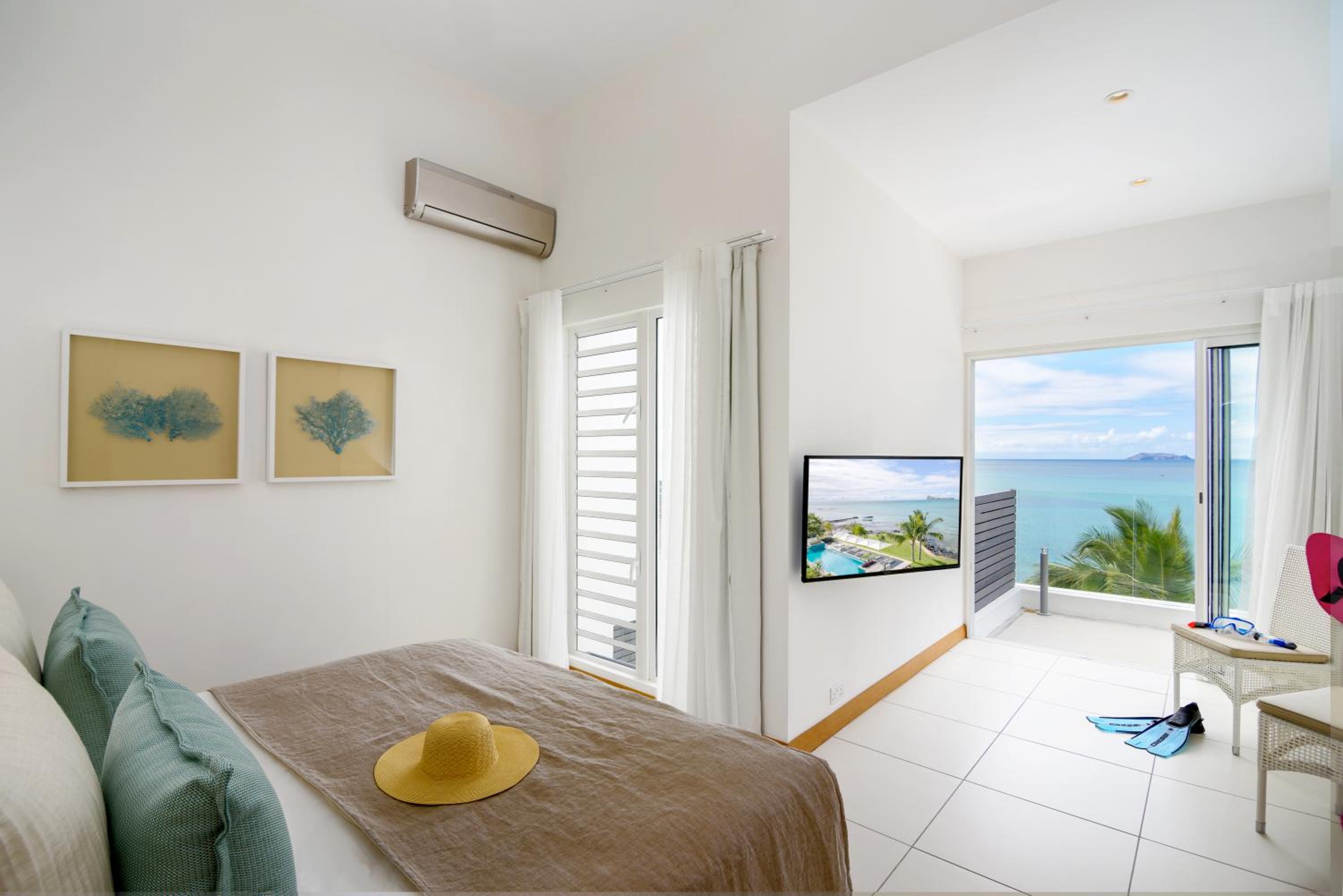 Myra Seafront Suites by LOV Mauritius