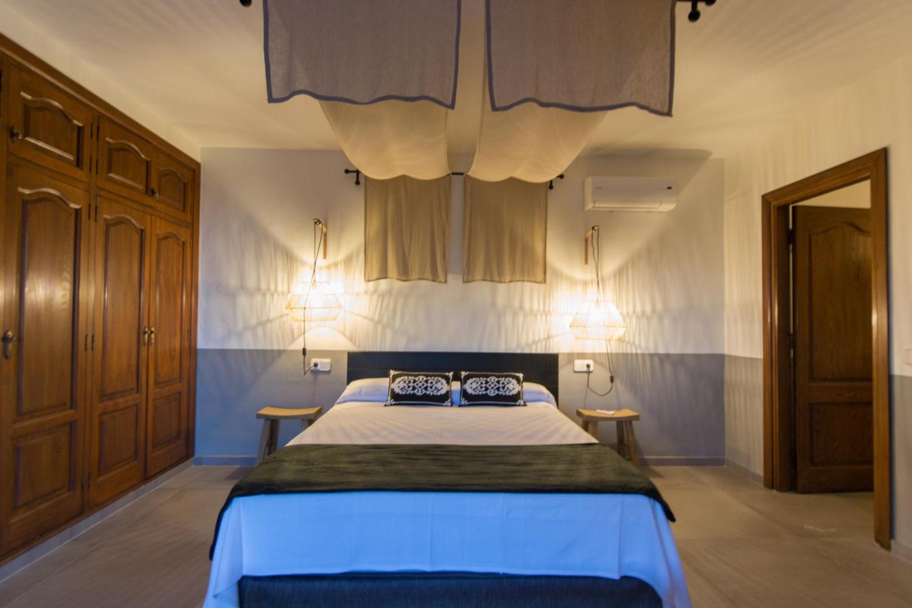Villa Wicker by Eivillas