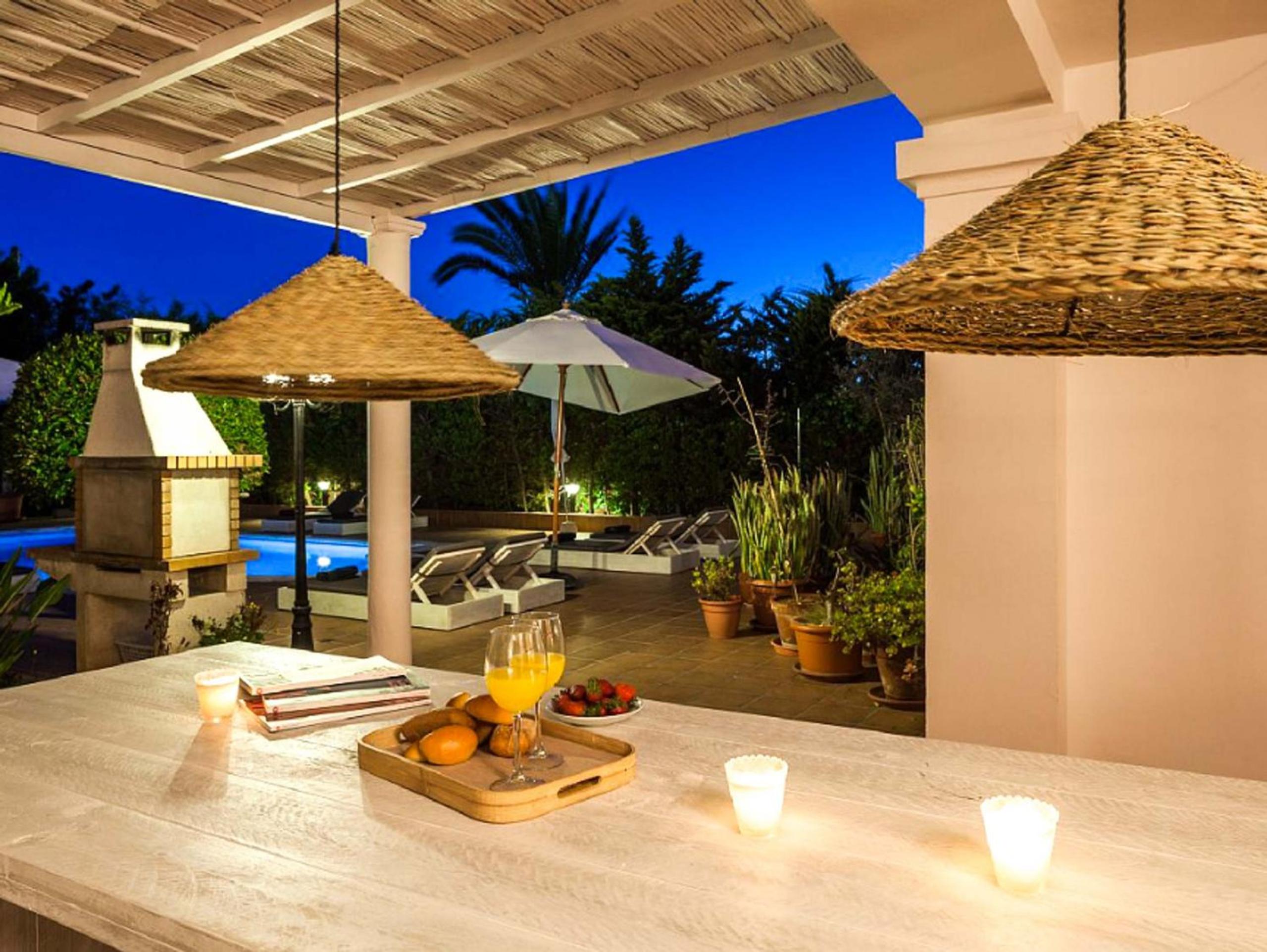 Villa Wicker by Eivillas