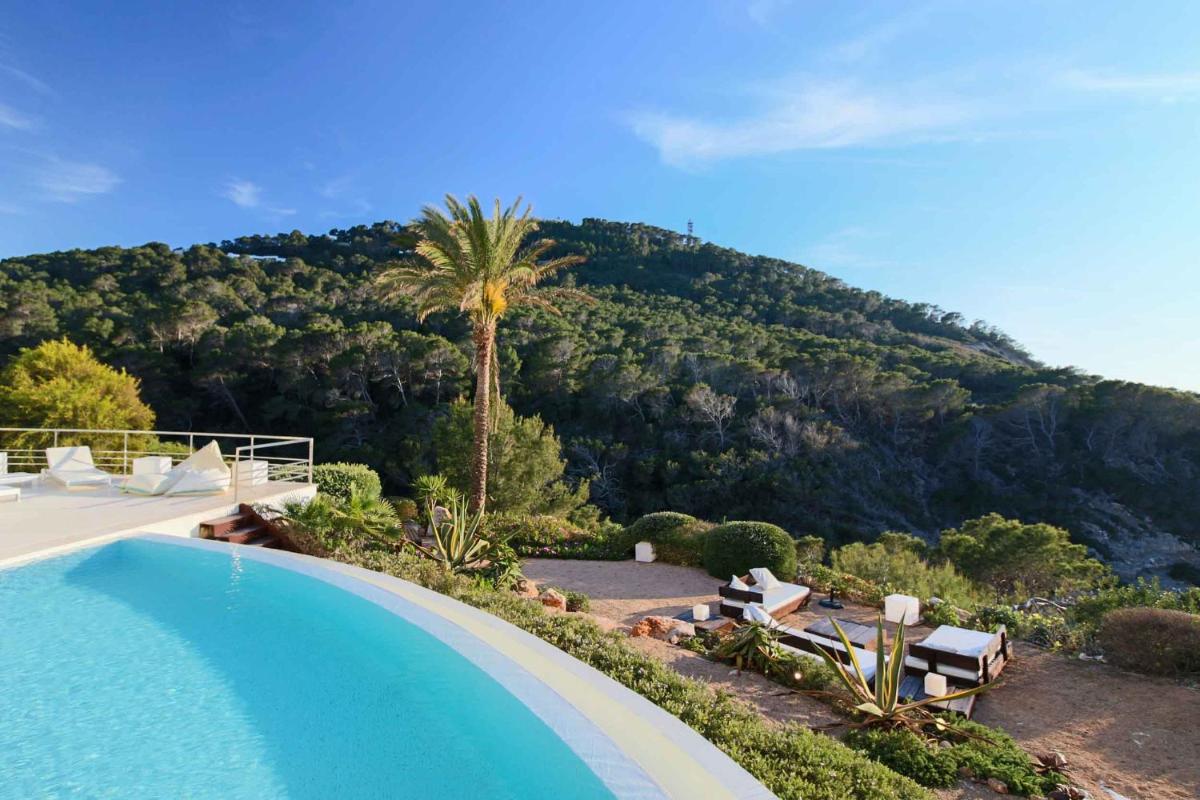 VILLA VADELLA view 4