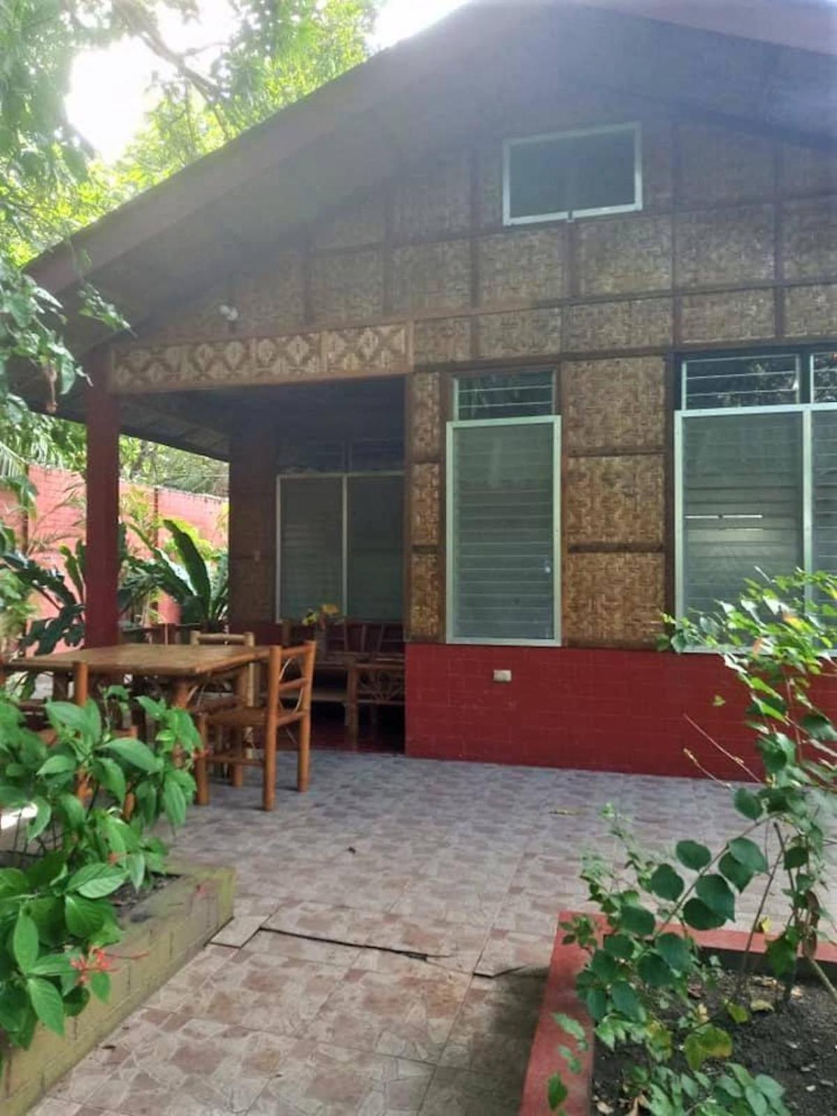 Felipa Beach and Guesthouse - Lotus