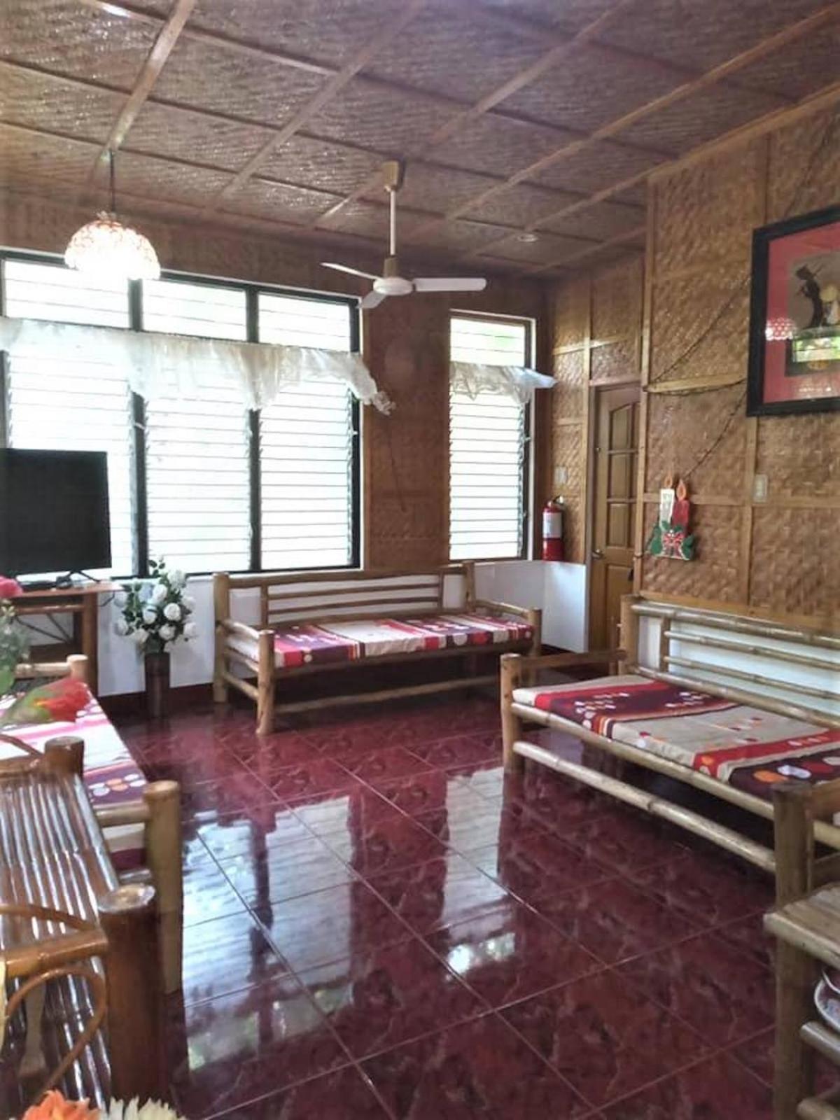 Felipa Beach and Guesthouse - Lotus, Dumaguete - 9