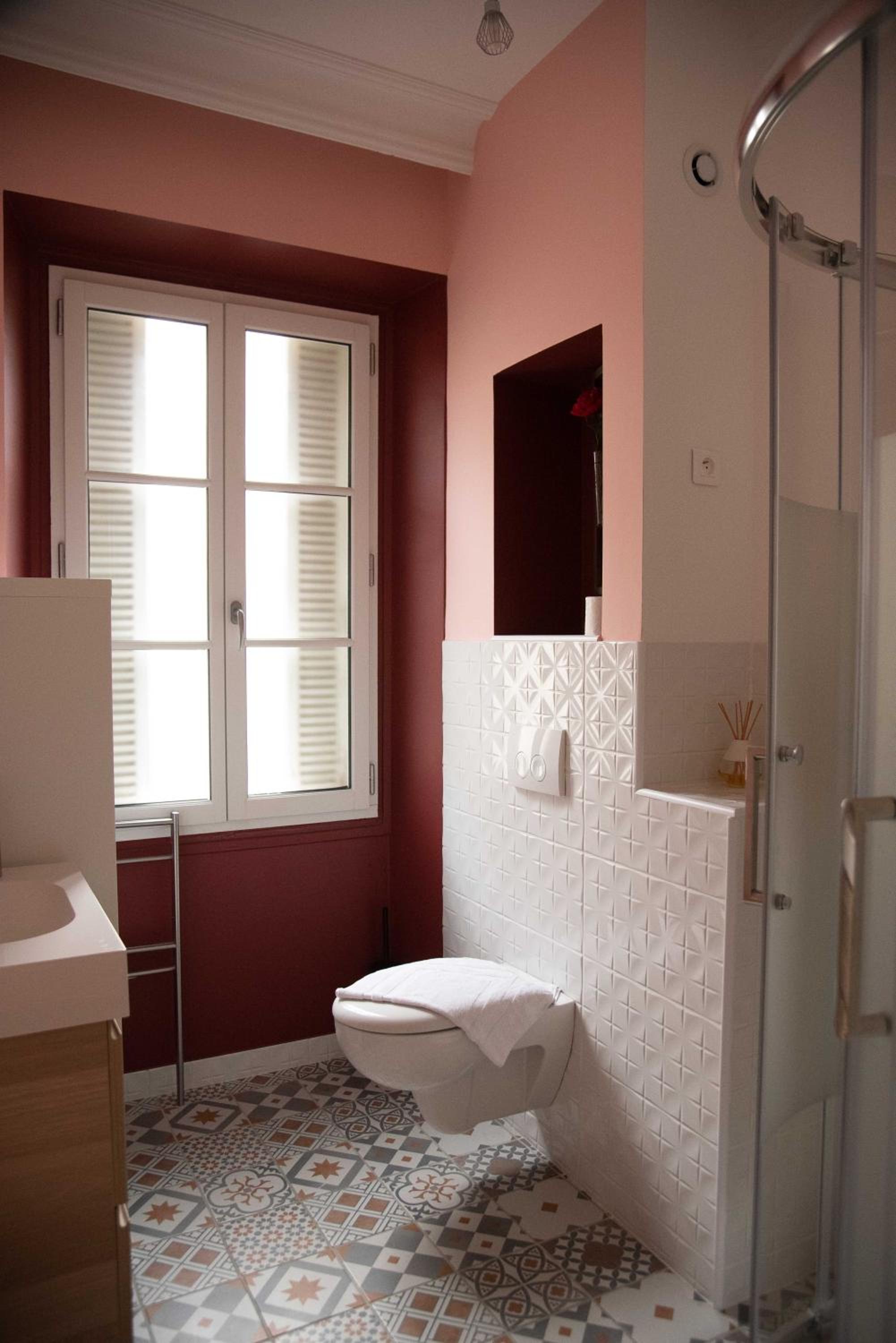 LE PETIT AVIGNONNAIS - APHRODITE - INTRAMUROS - CENTER -