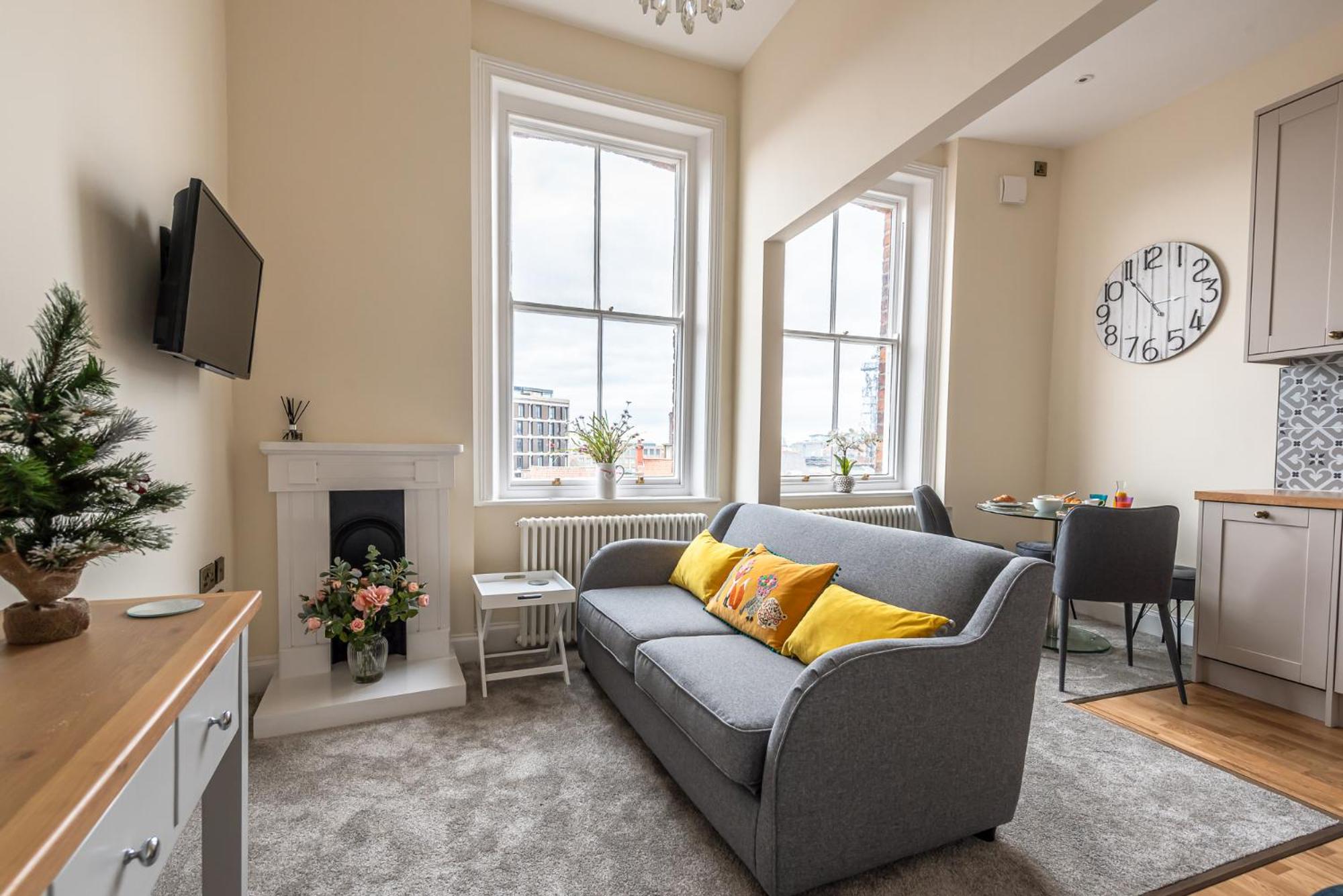 Newly Converted Apartment Rowntree House Shambles view 4