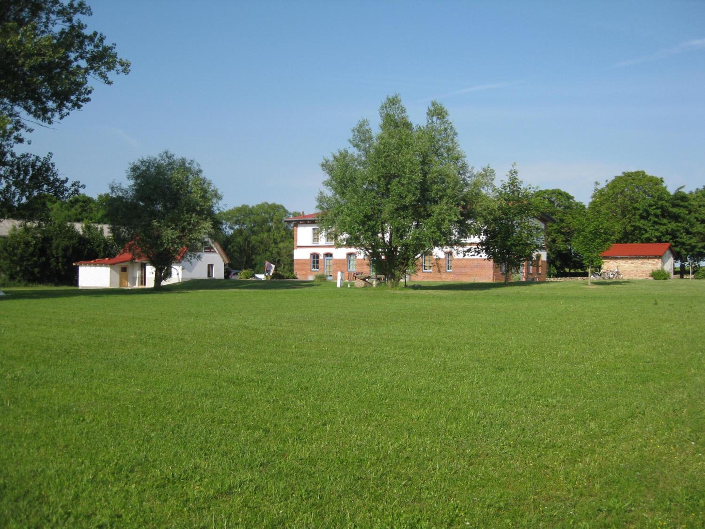 Ferienwohnungen Ostseestern - 7 Apartments, Obstgarten, Lagerfeuer, Spielplatz, Fußbodenheizung, Parken view 5