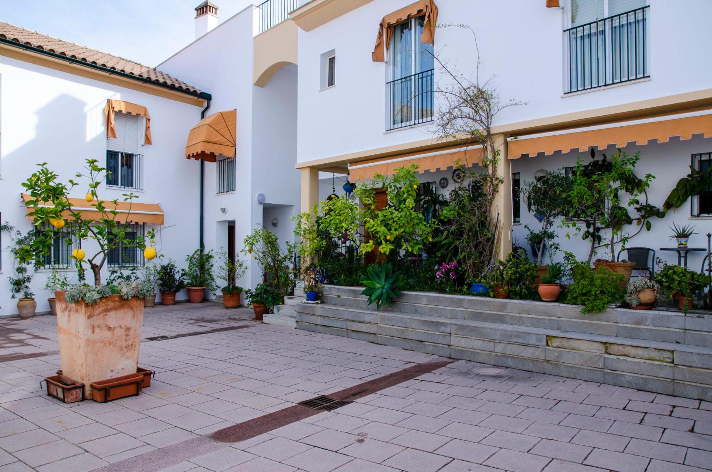 Mezquita Apart. with Free Parking