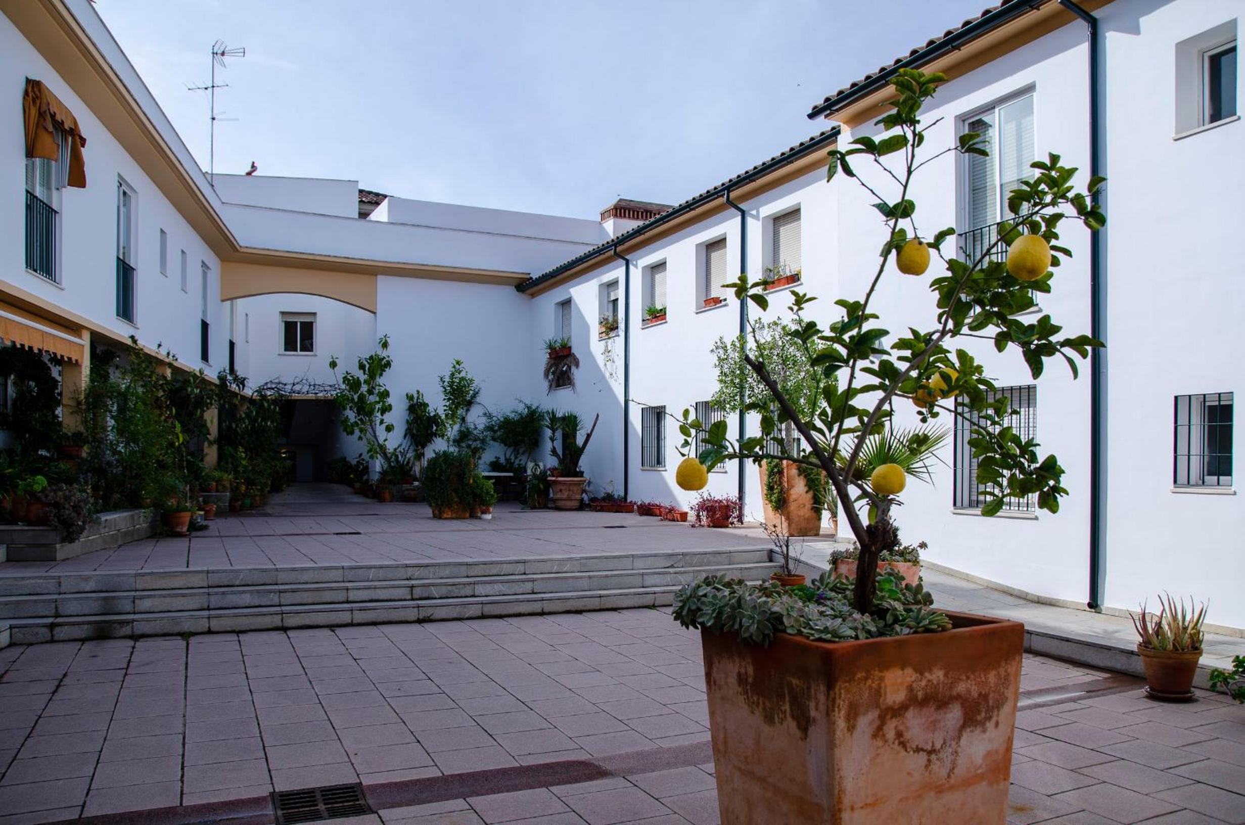 Mezquita Apart. with Free Parking