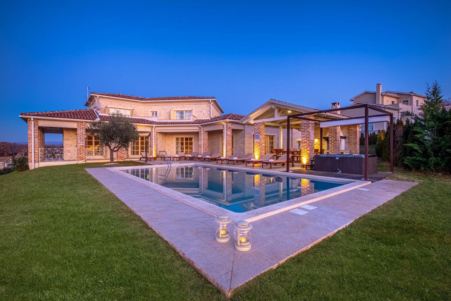 Hotel Villa Star - Image 1