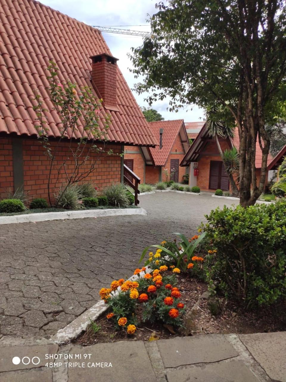 Hotel Cabana Jardim de Flores