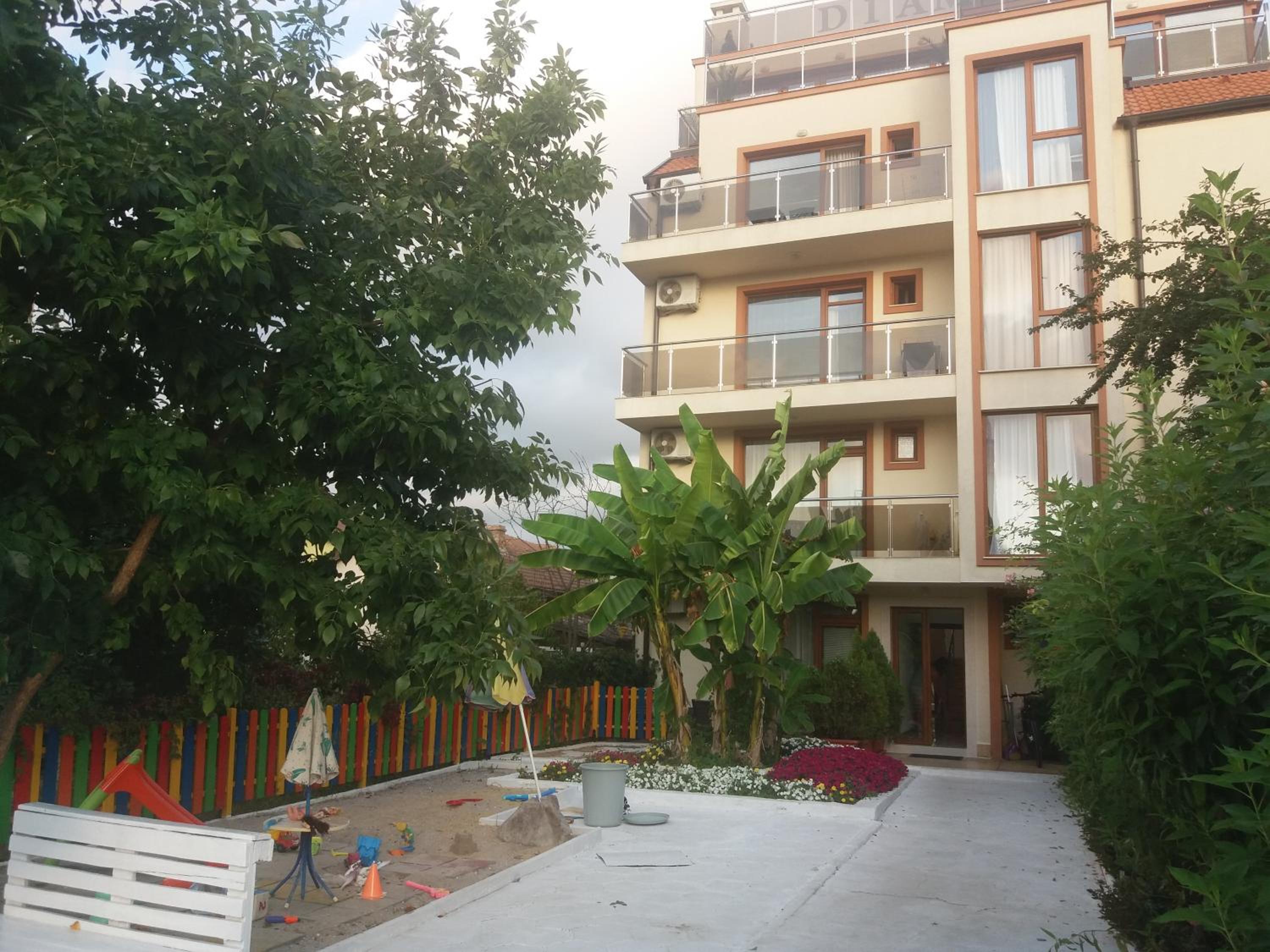 Photo 11