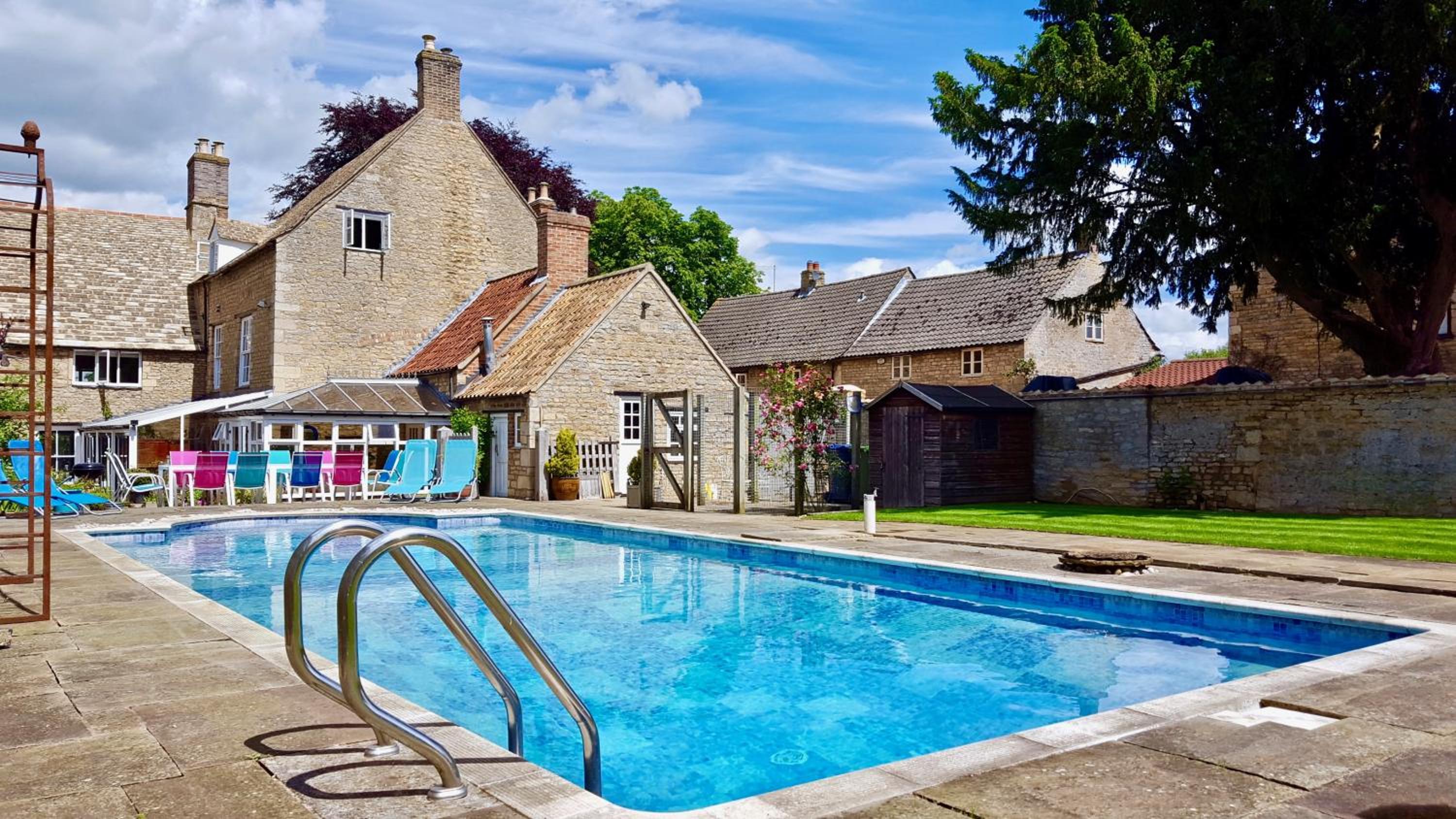 River Nene Cottages