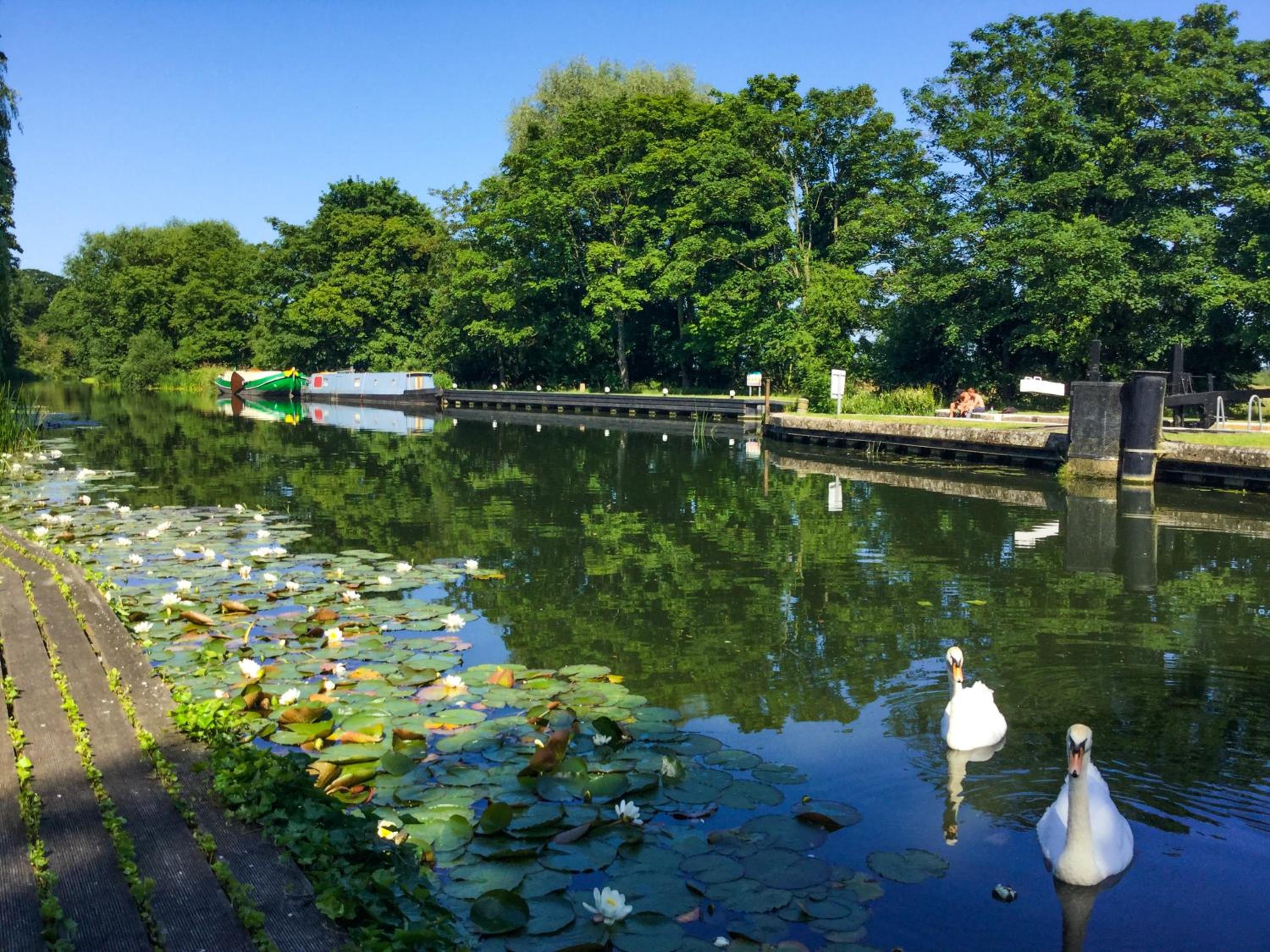 River Nene Cottages