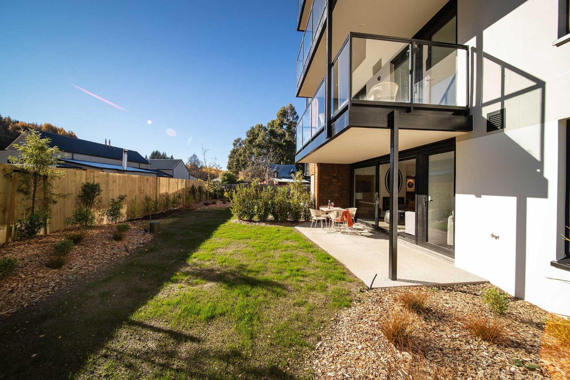 Mara Apartment at the base of Coronet Peak