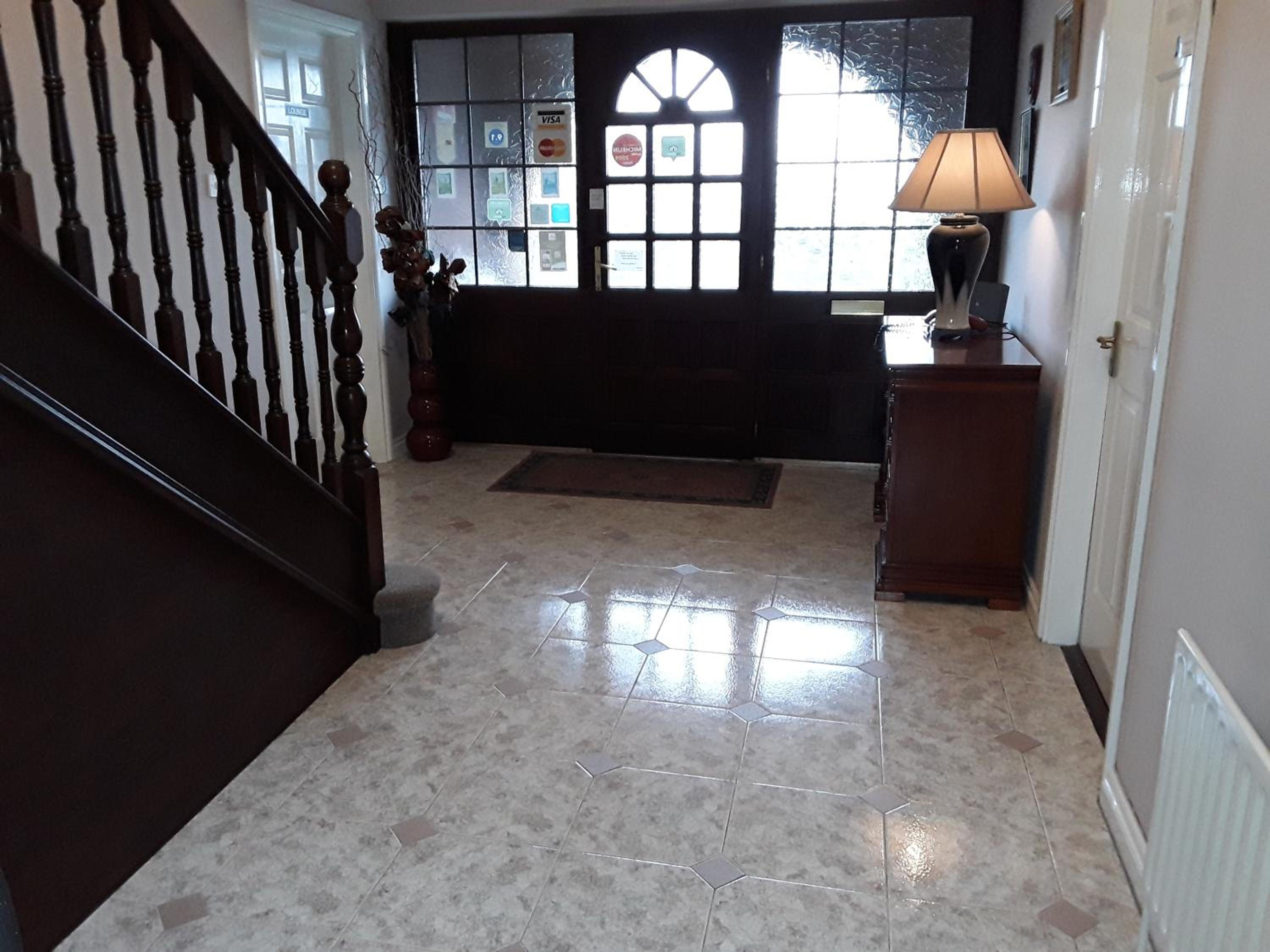 Athlone Vacations - Riverview House - Property Image 5