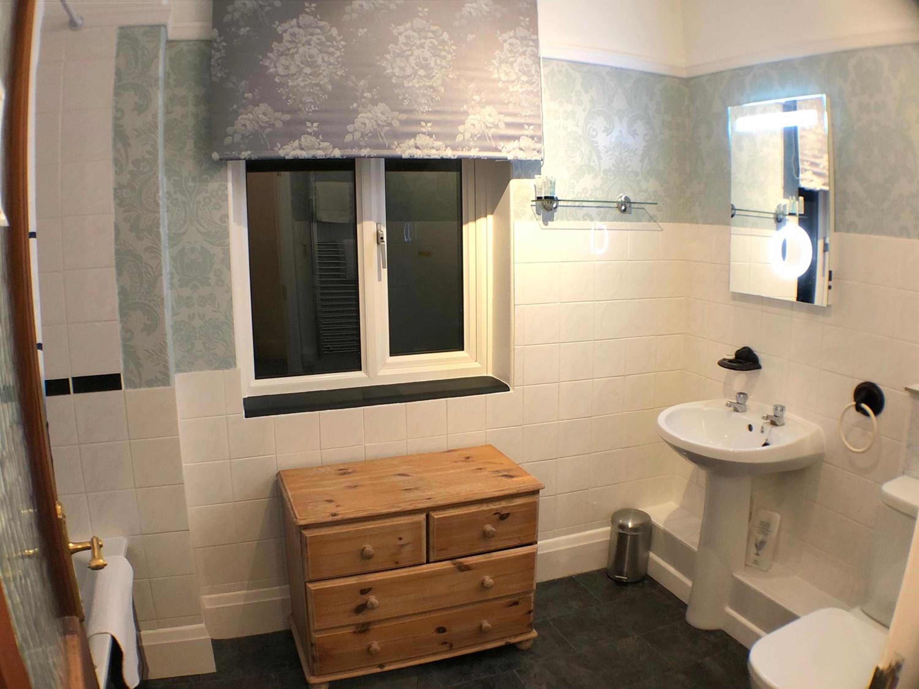 Lynton Vacations - The North Cliff Hotel - Property Image 47