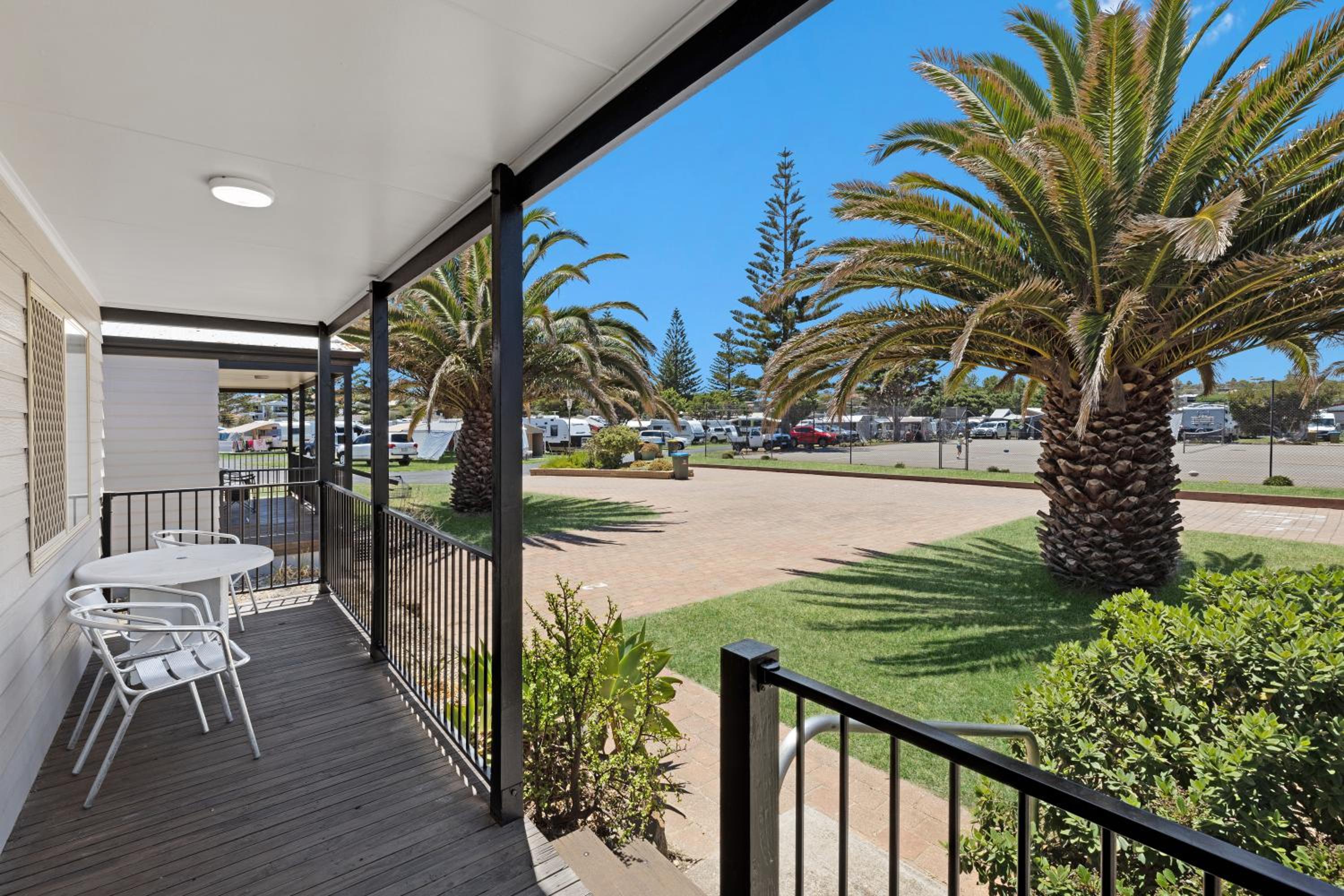 Moana Beach Tourist Park