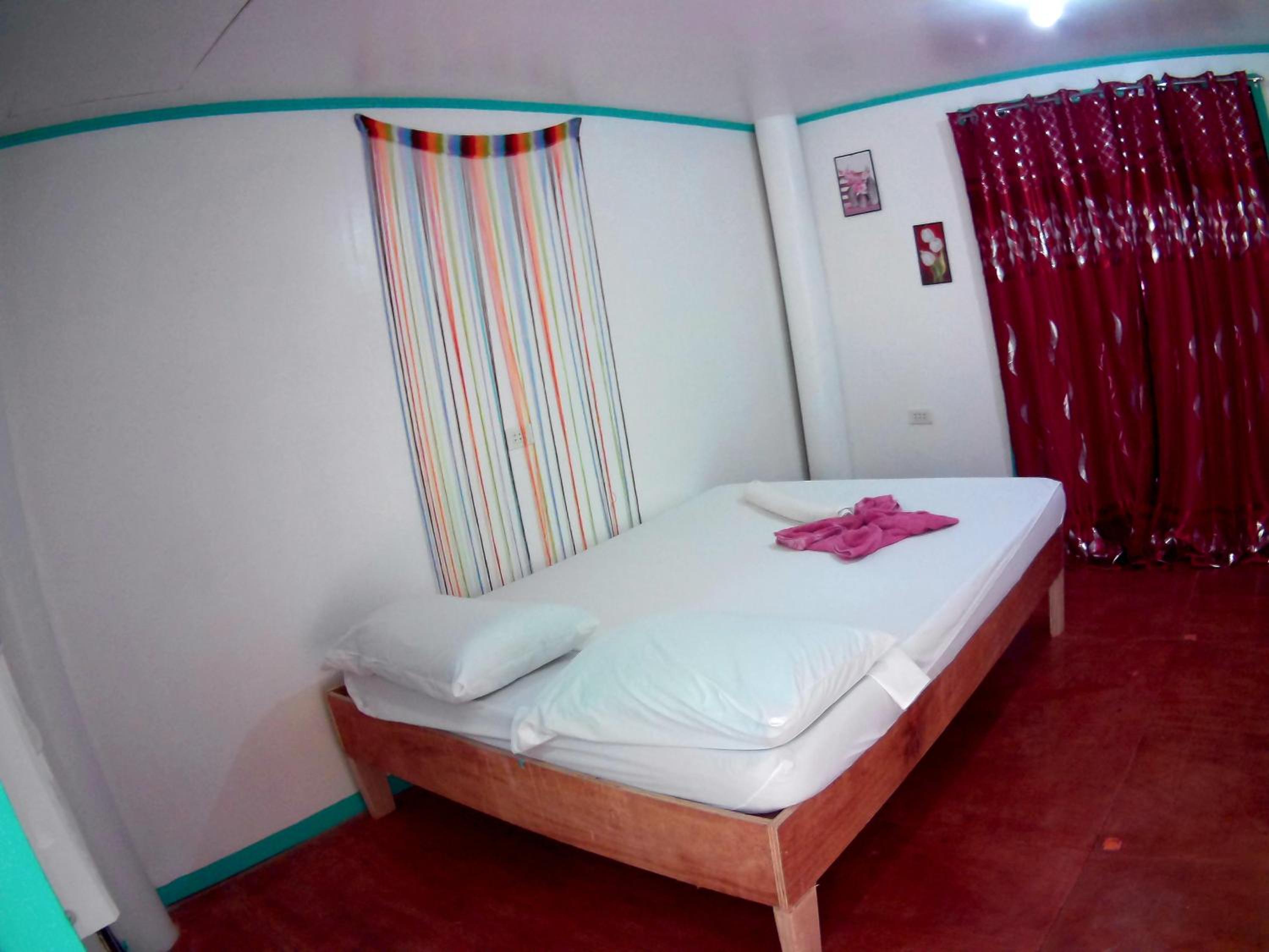 2BR Casa de Viajeros 600mbps spacious 5 minutes to the beach view 2