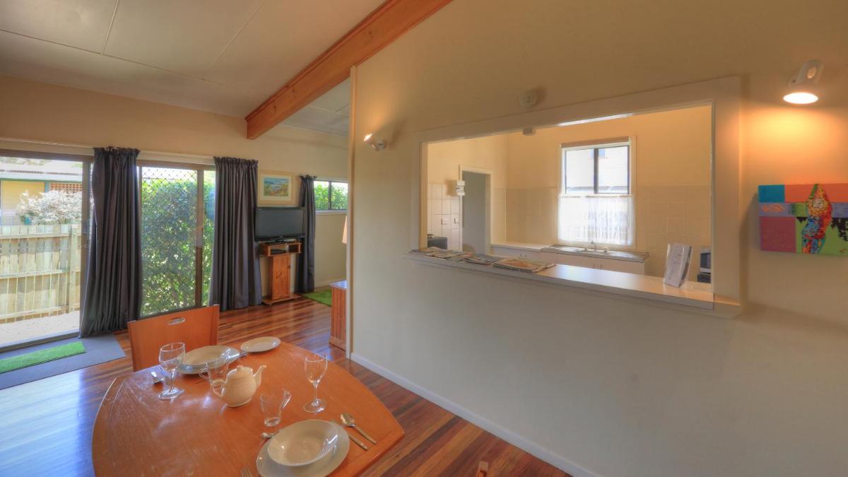 Village Stays Coldstream Gallery Apartment view 3