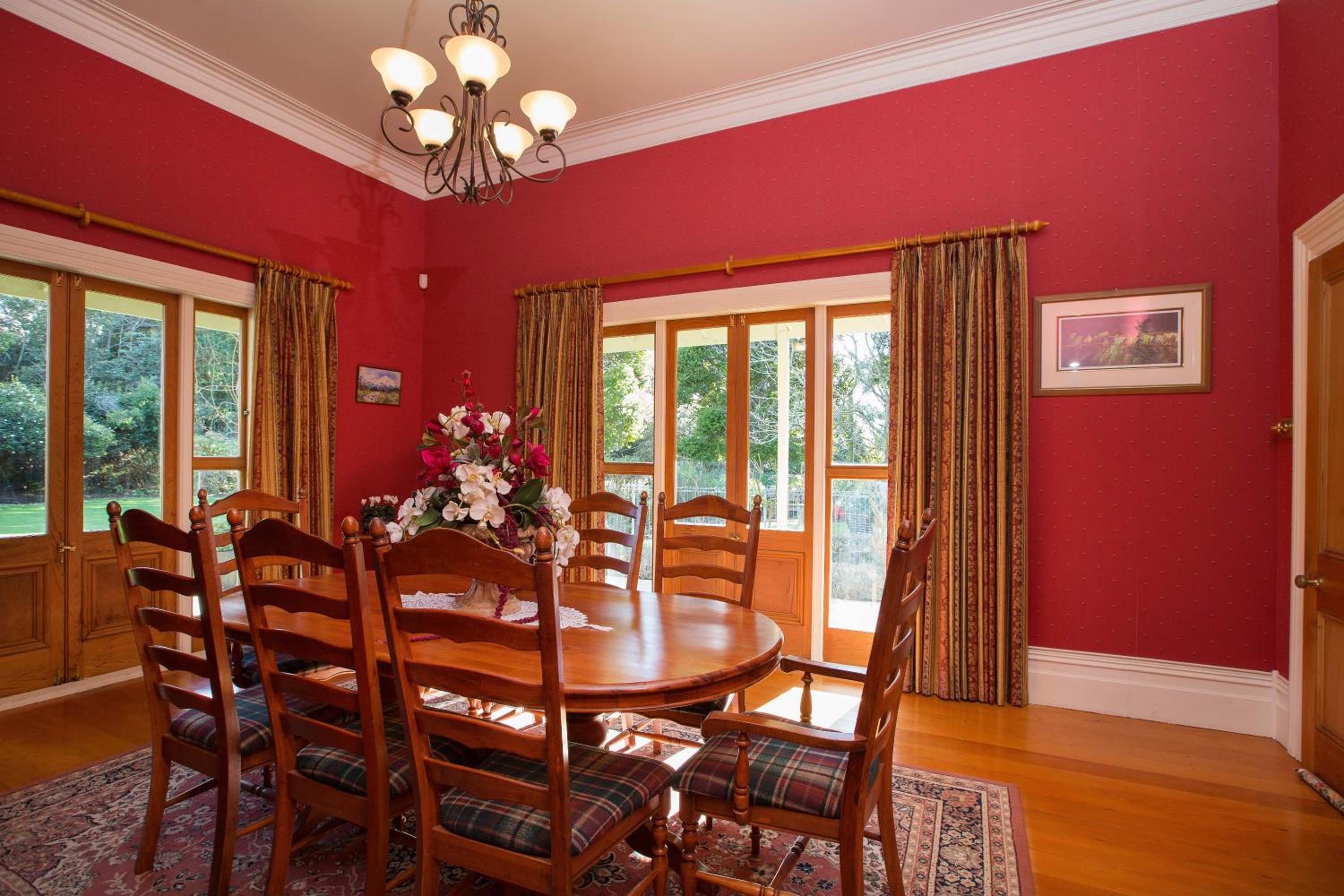 Tairoa Lodge