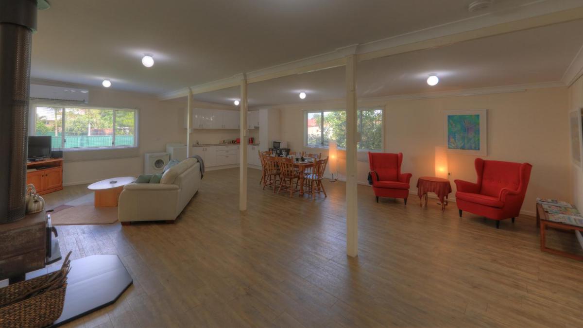Village Stays Coldstream Gallery Bungalow view 3