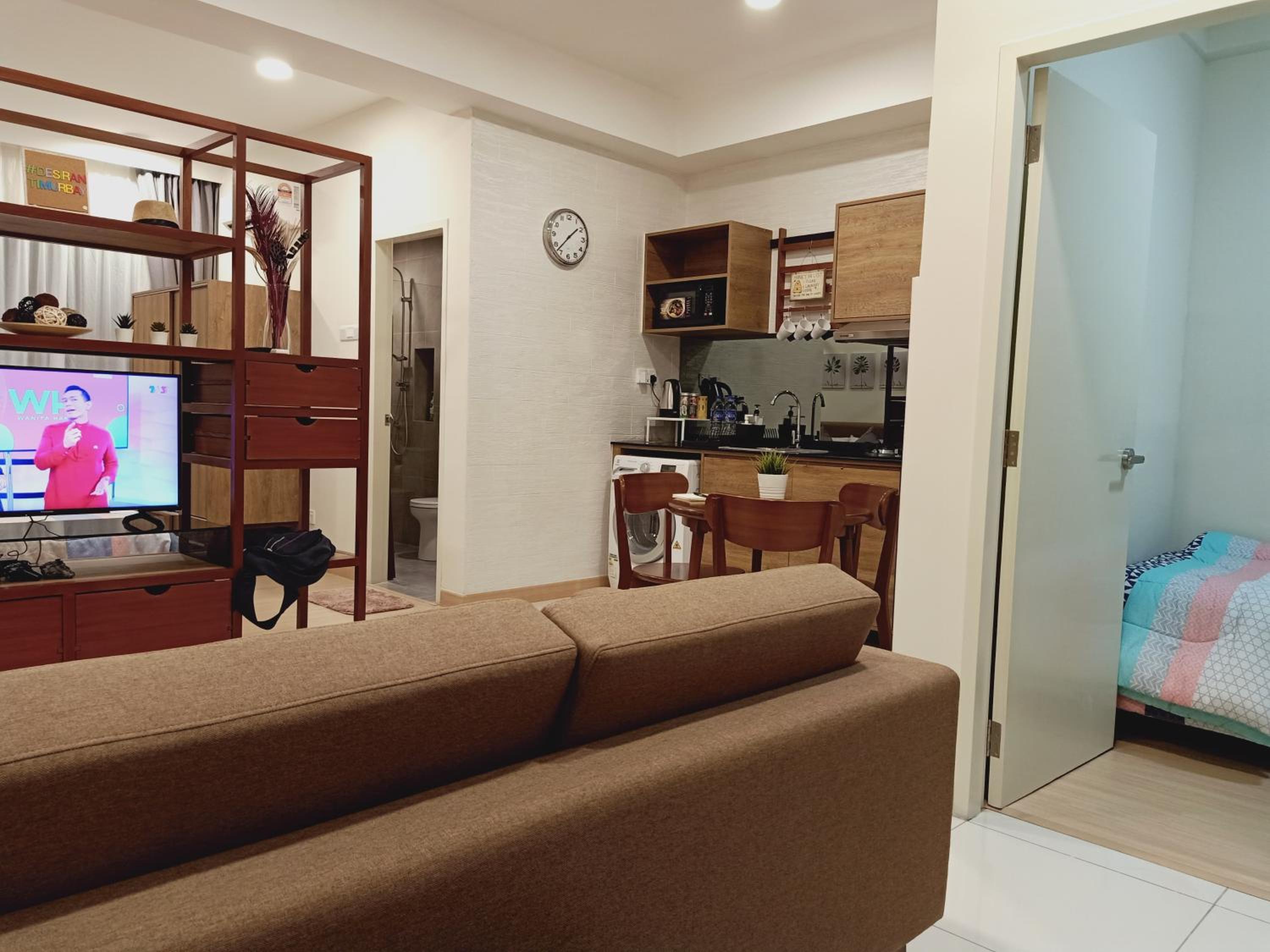 Desiran @ Timurbay - seafront studio apartment with WiFi photo 4