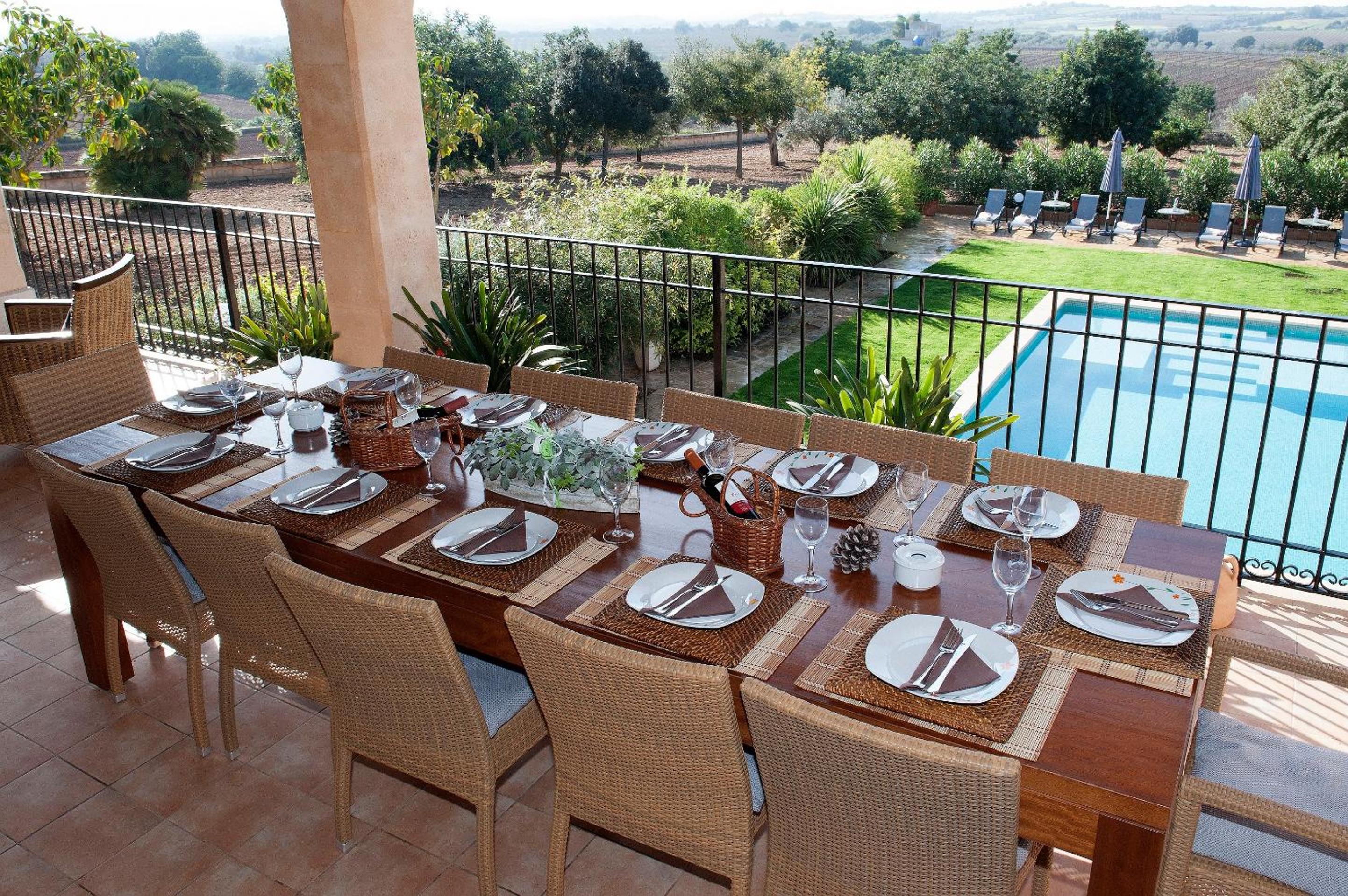 Can Corem de Son Moix - Luxurious 6-bedroom villa just 10 minutes from the beach view 2