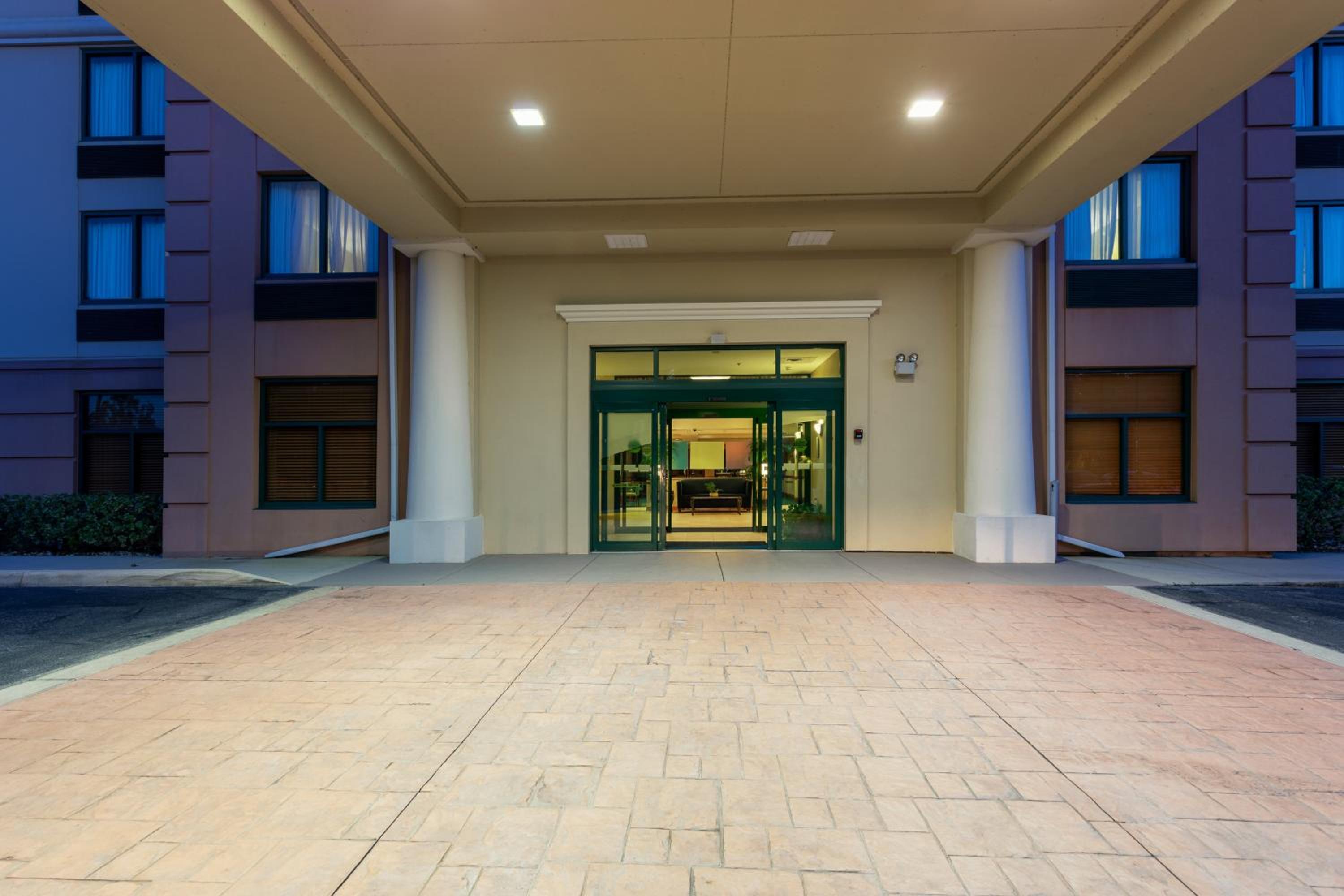Holiday Inn Express  Suites Bradenton East-Lakewood Ranch, an IHG Hotel - Property Image 12