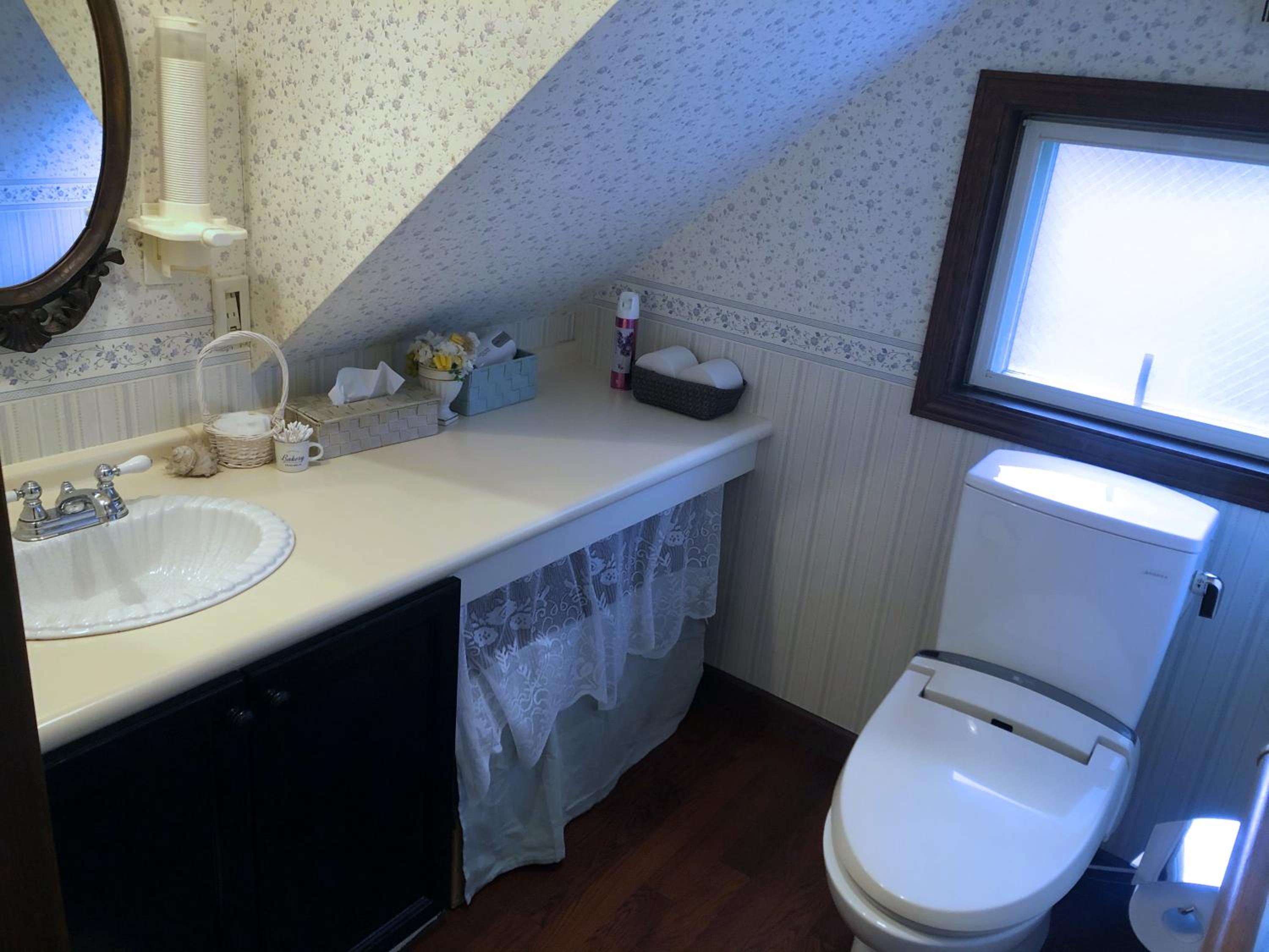 IZA Kamakura Guest House and Bar