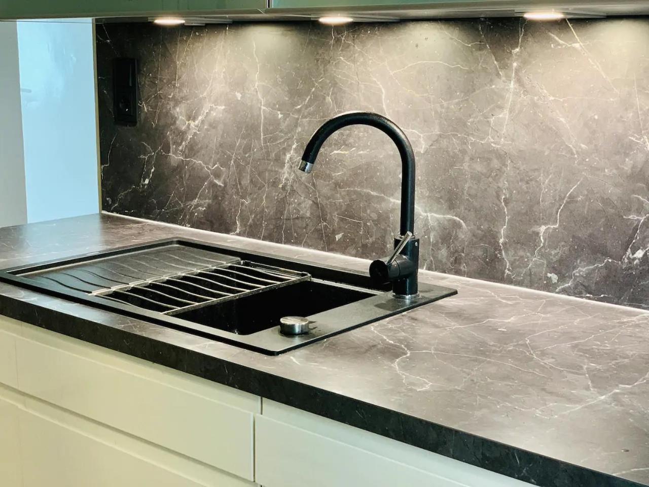 Central 75m² Apartment at Belvedere Palace