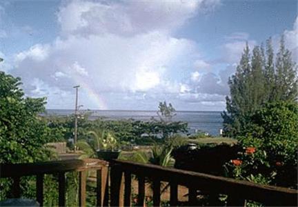 Backpackers Vacation Inn and Plantation Village