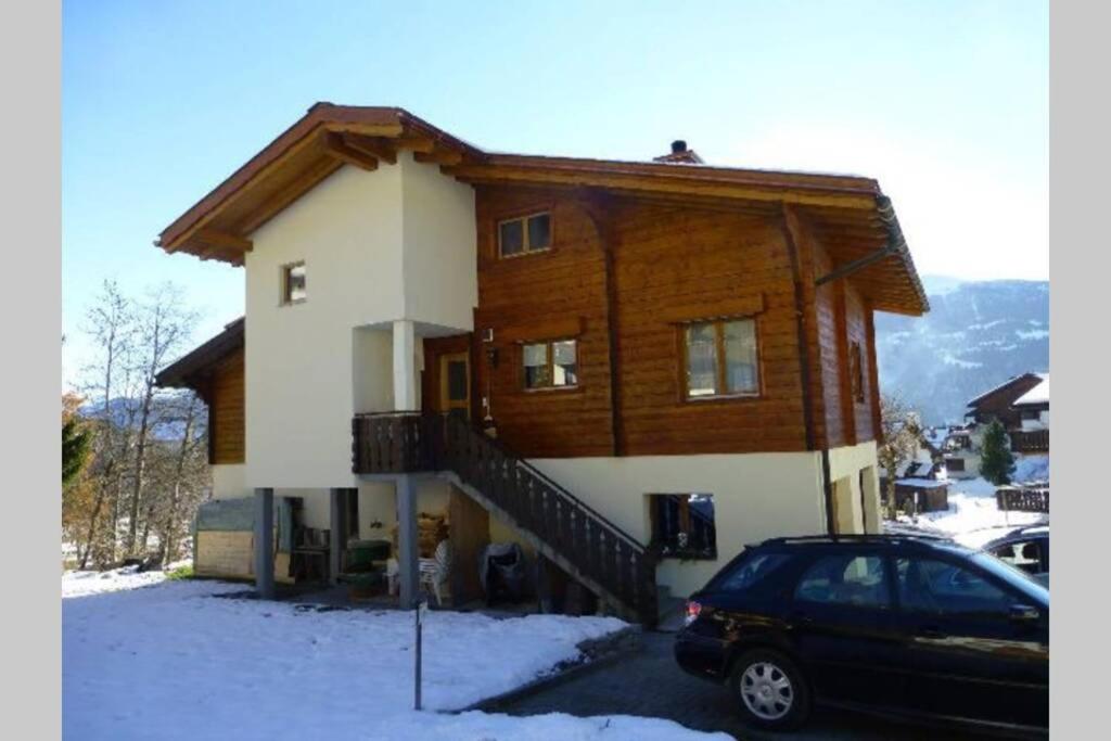 Casa Ual / Capaul view 3