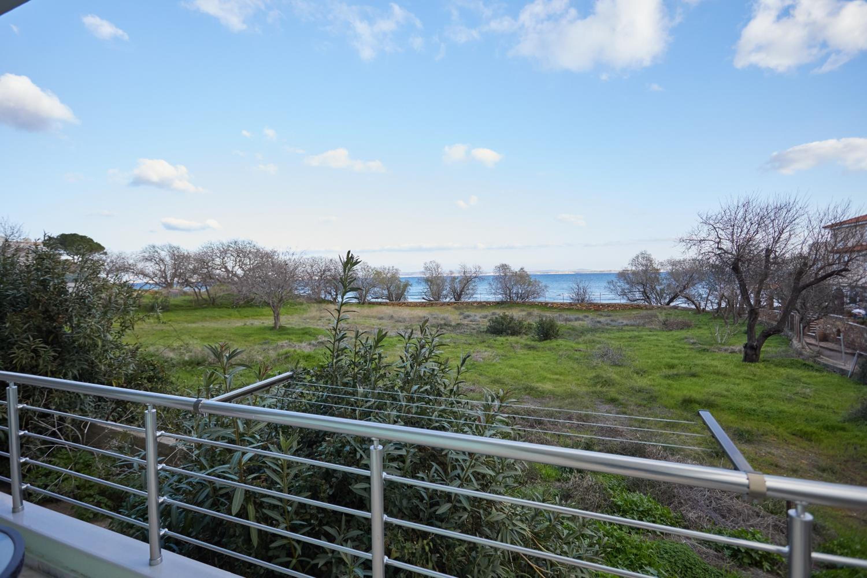 Karfas sea view apartment