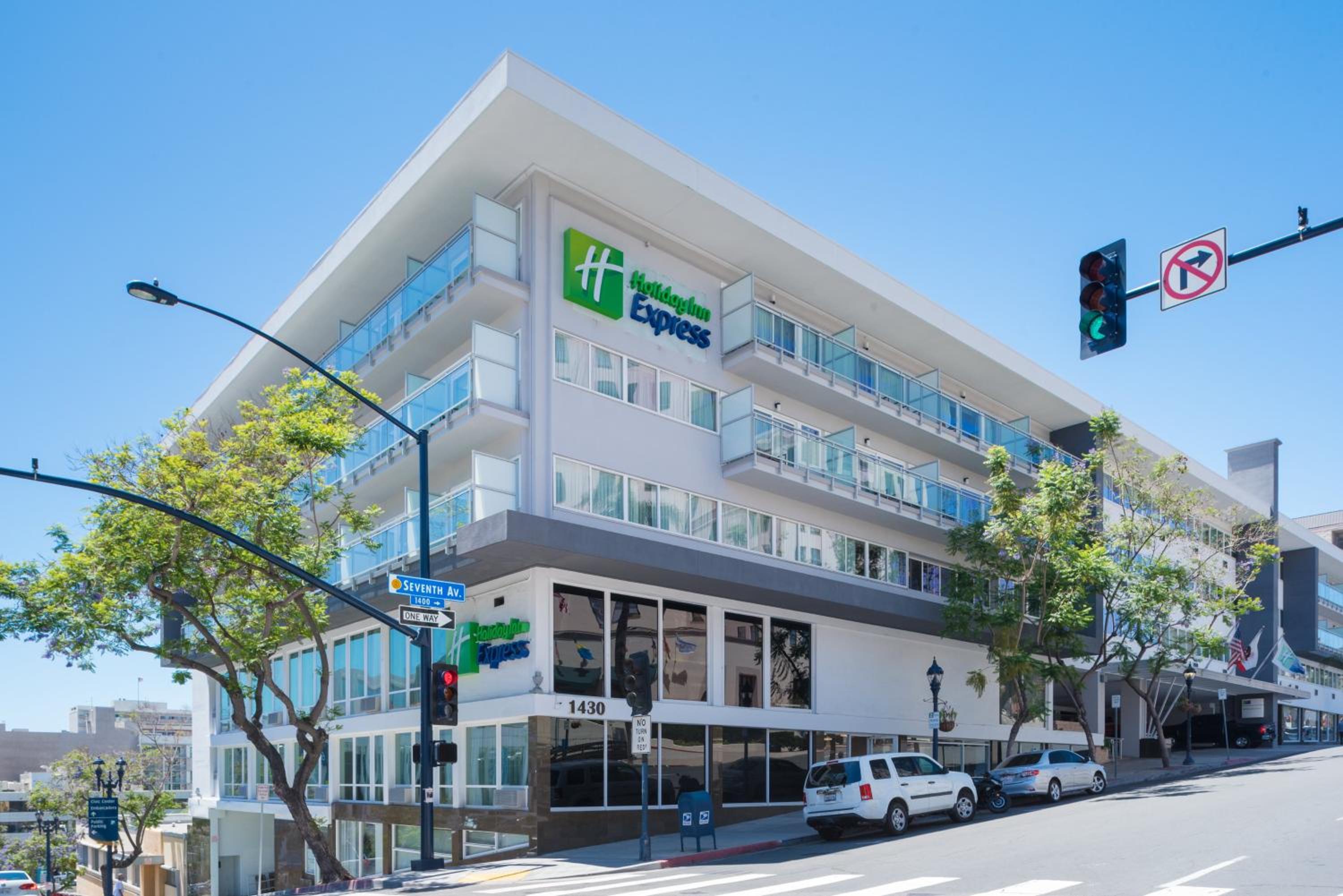 Holiday Inn Express - Downtown San Diego by IHG