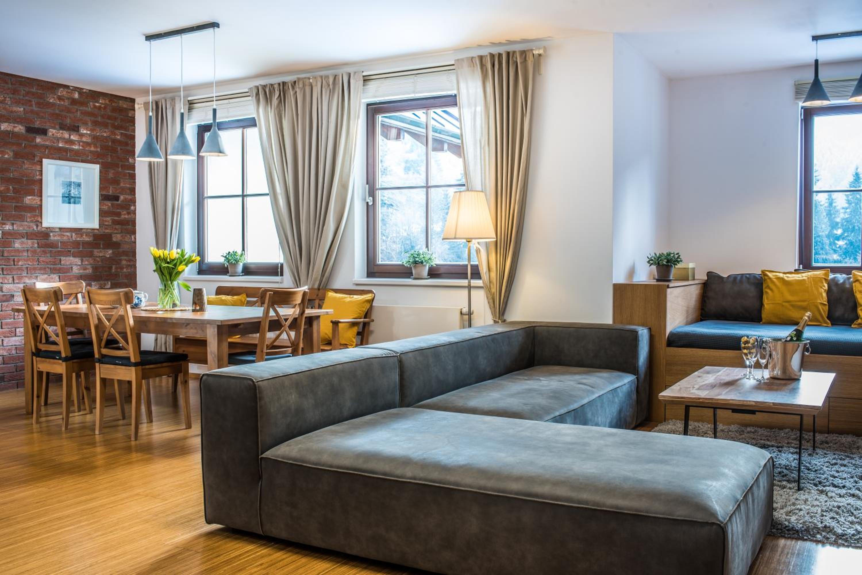 Savoy Luxury Apartment view 4
