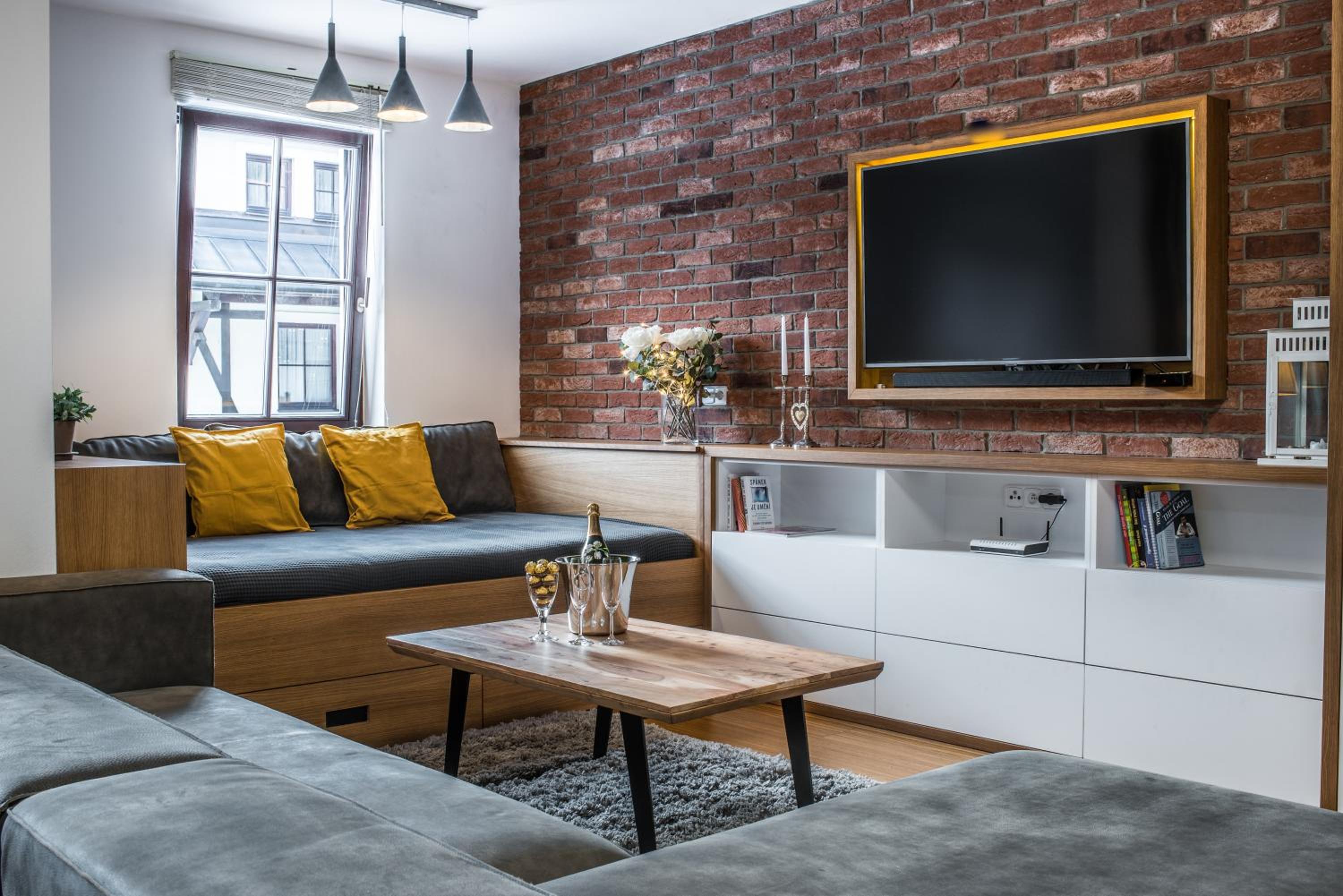Savoy Luxury Apartment view 3