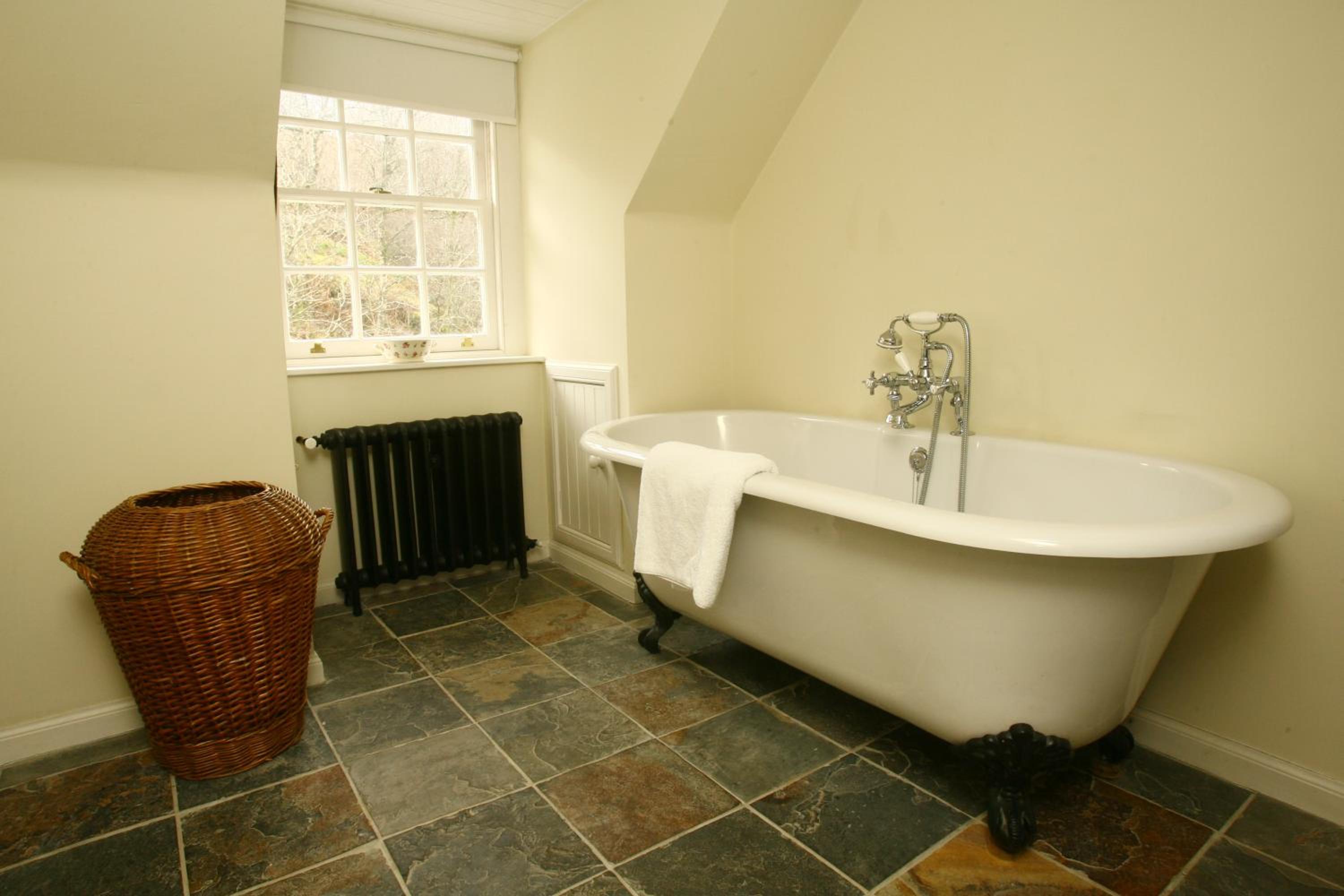 Find Me Out Holiday Cottage Craigengillan Estate