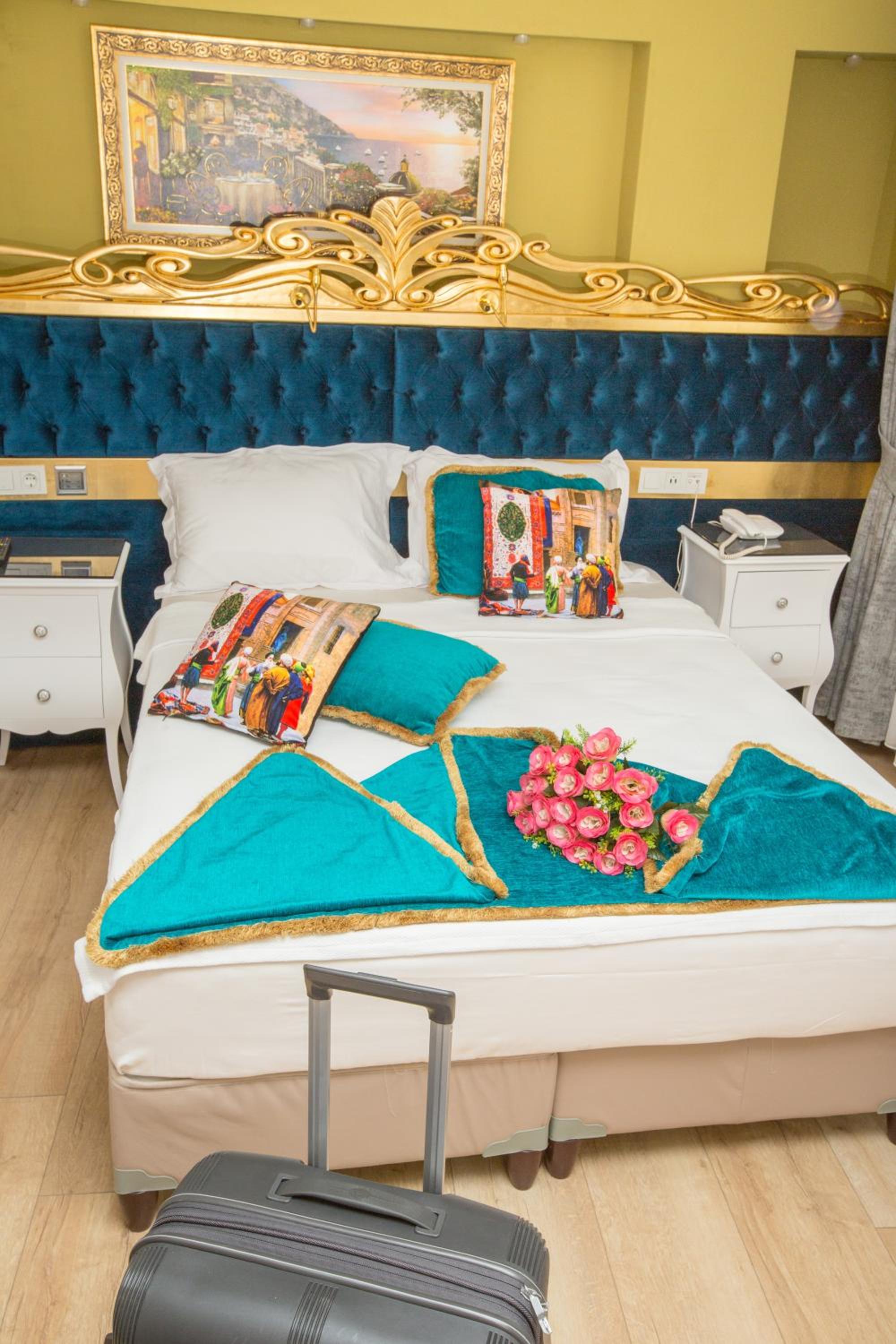 Atlantis Royal Otel - Image 15